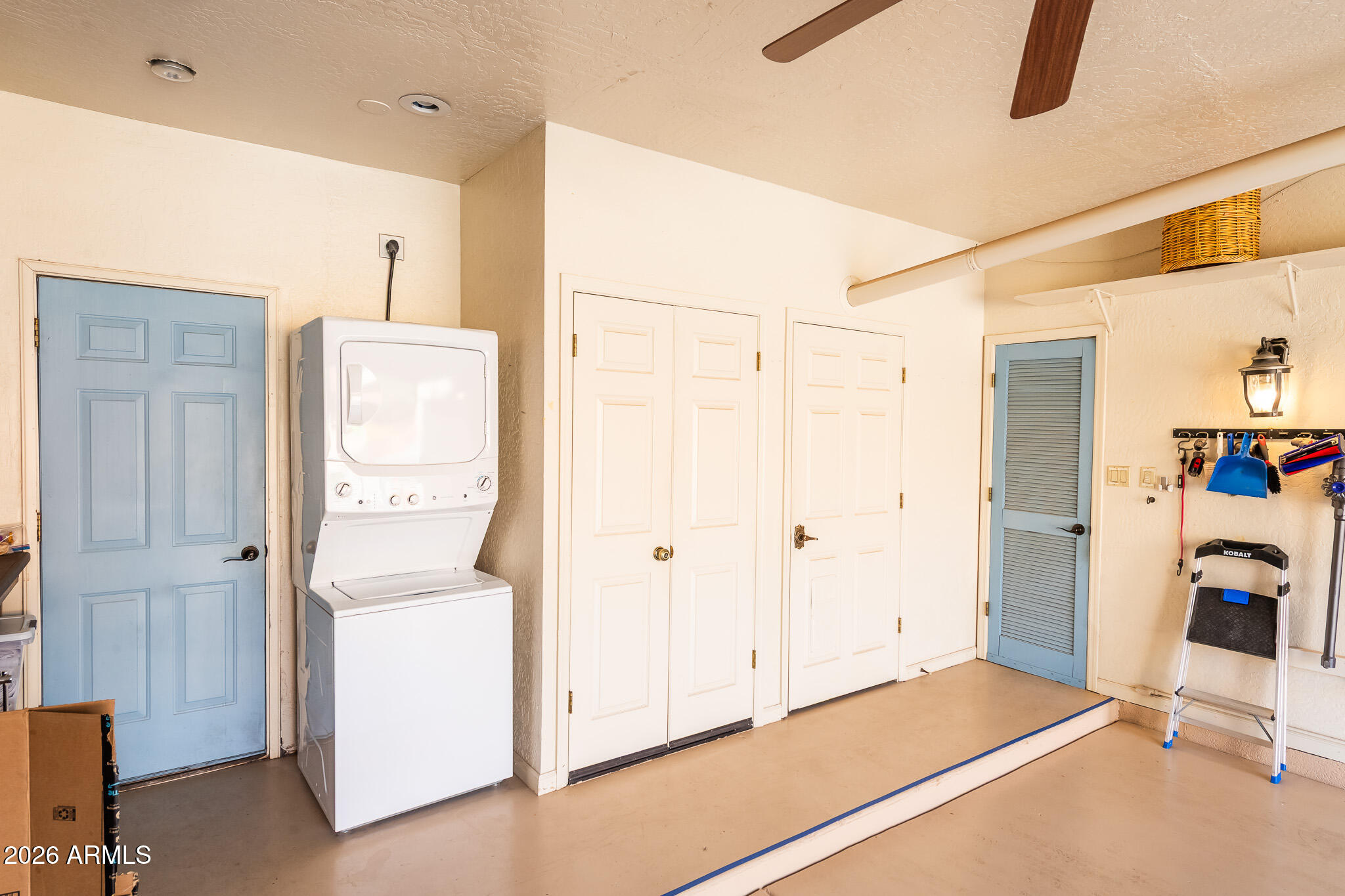 THE RIDGE AT SEDONA UNIT 1 AMD - Residential