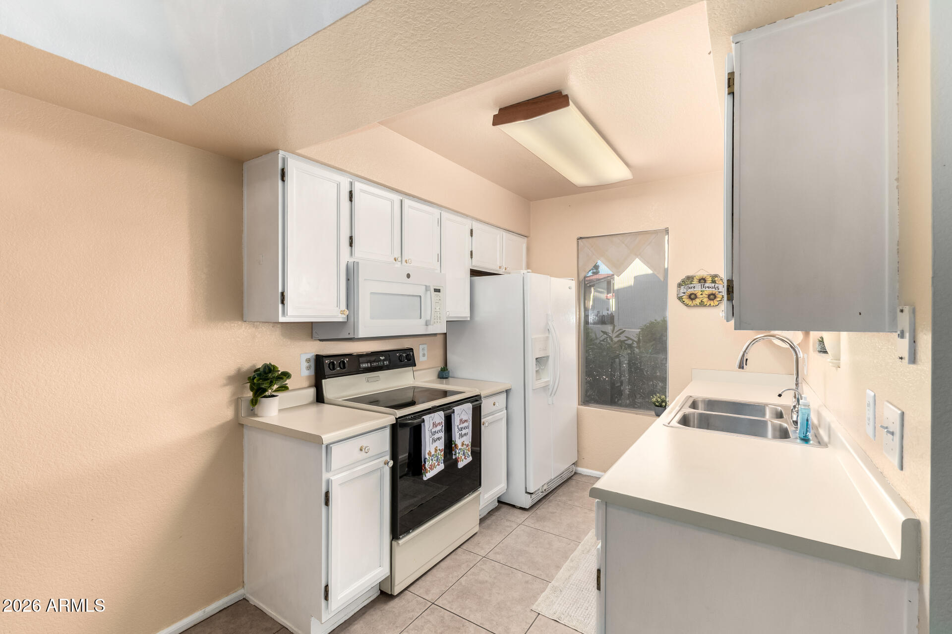 DESERT FOOTHILLS VILLAS - Residential