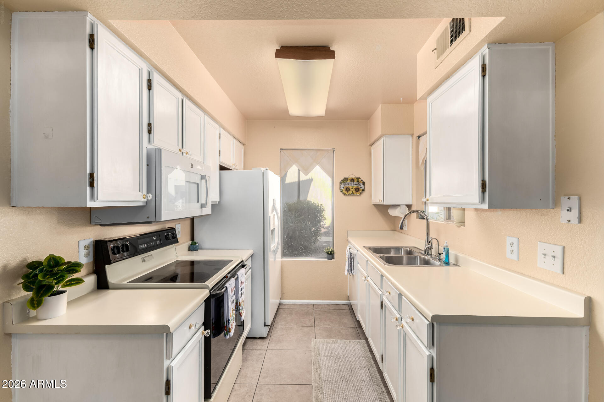DESERT FOOTHILLS VILLAS - Residential
