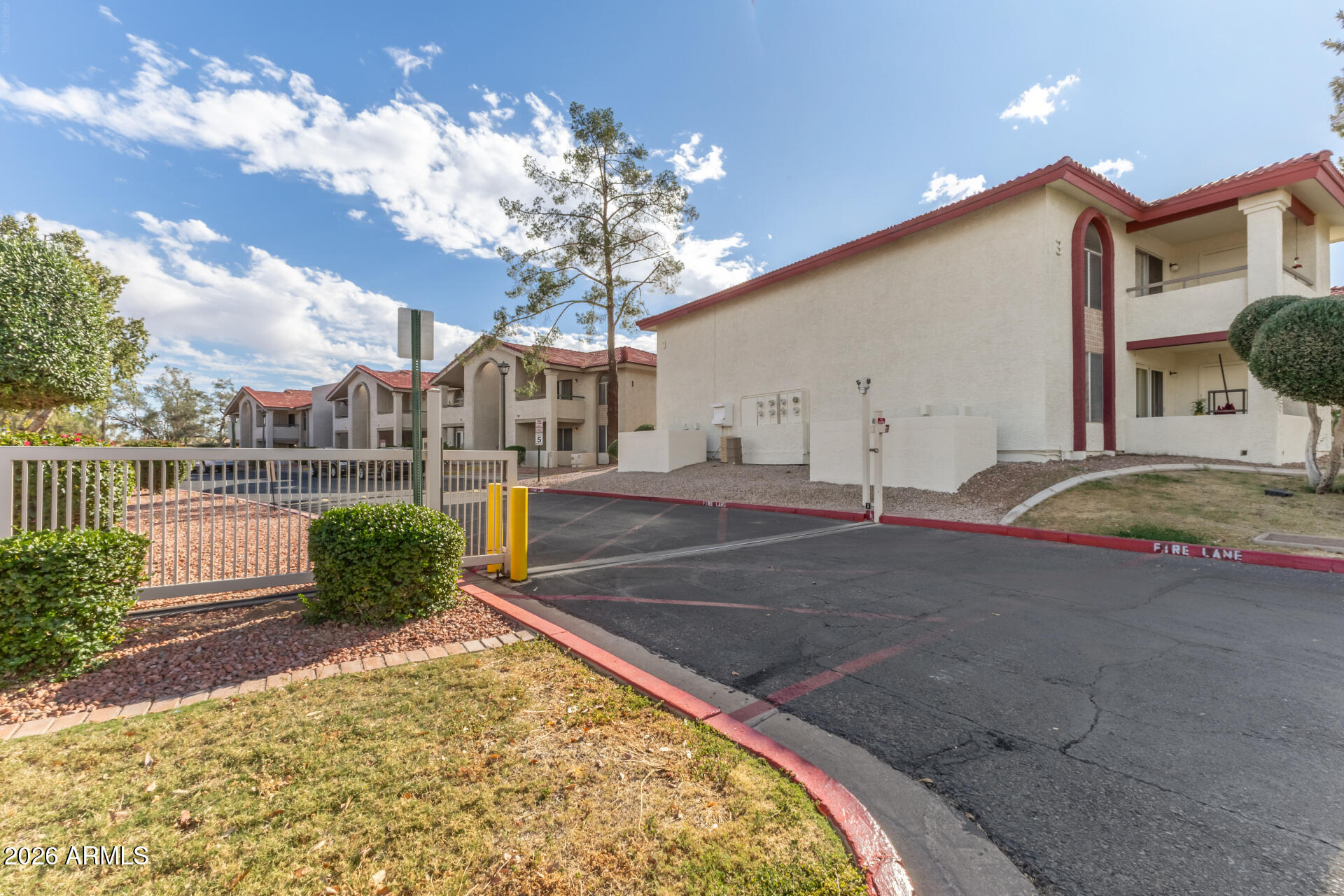 DESERT FOOTHILLS VILLAS - Residential
