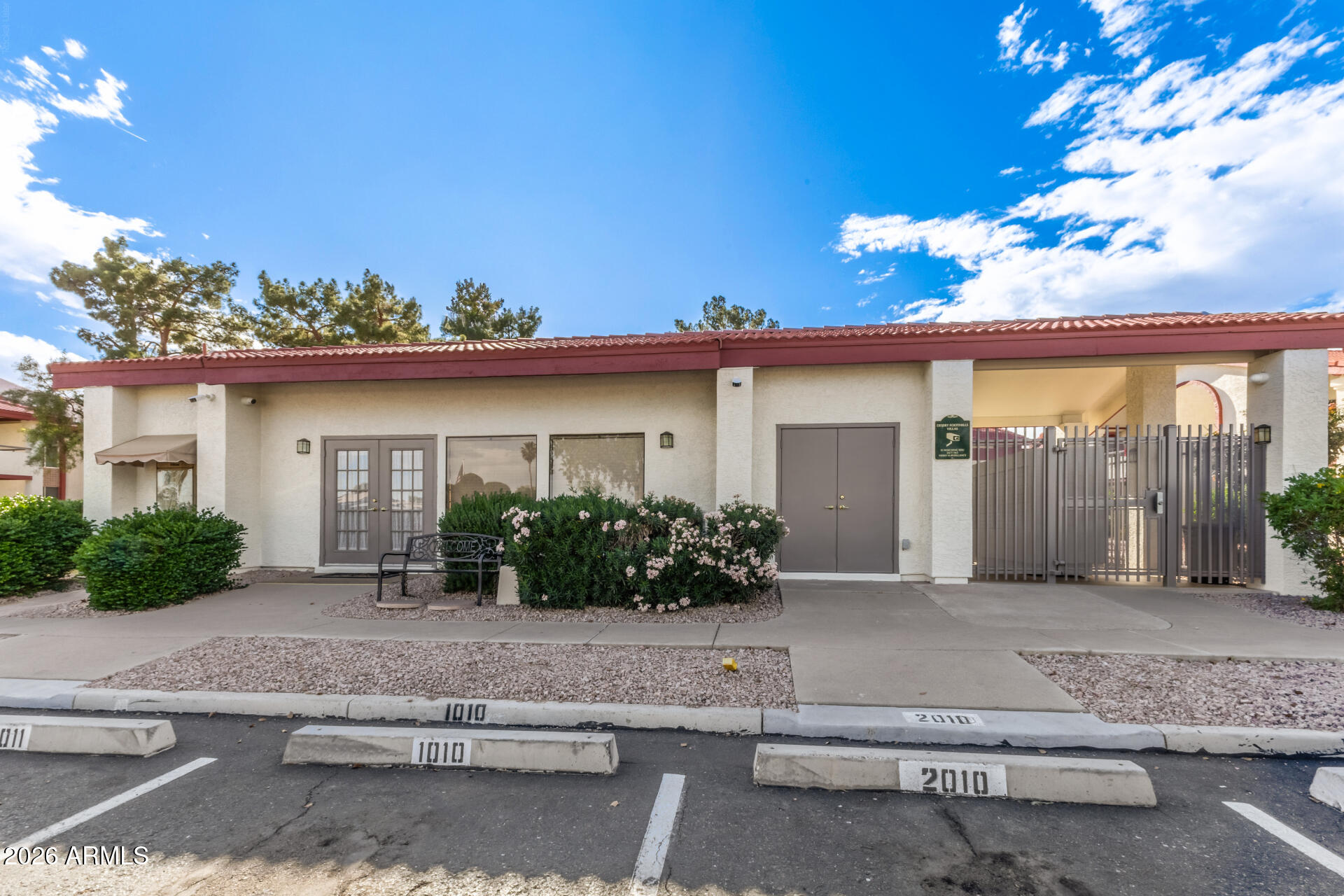 DESERT FOOTHILLS VILLAS - Residential