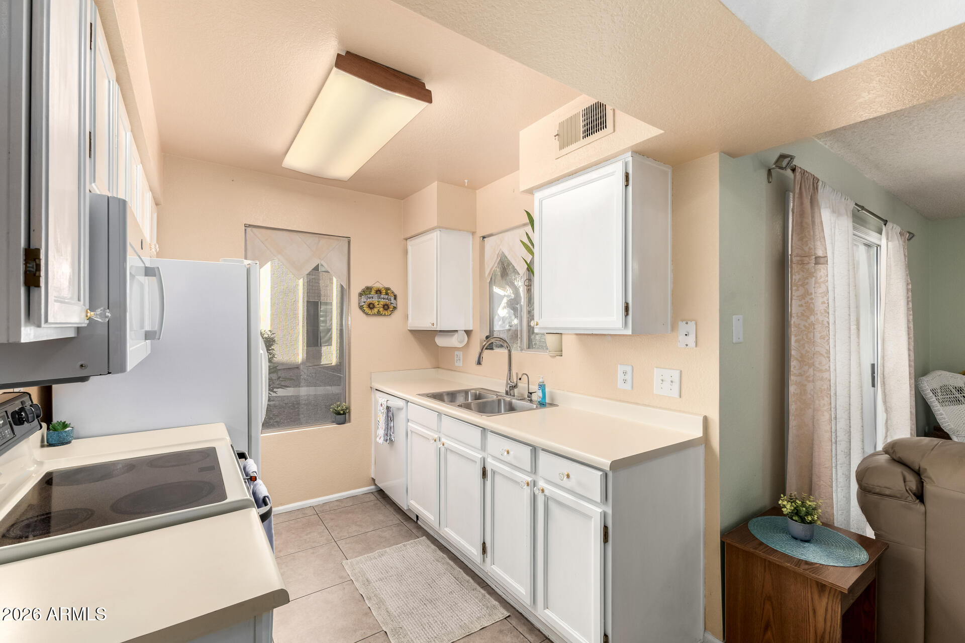DESERT FOOTHILLS VILLAS - Residential