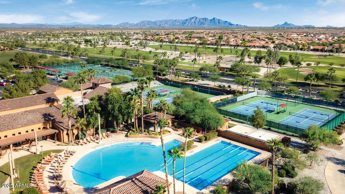 ROBSON RANCH-ARIZONA UNIT TWENTY TWO LOT 57 - Residential