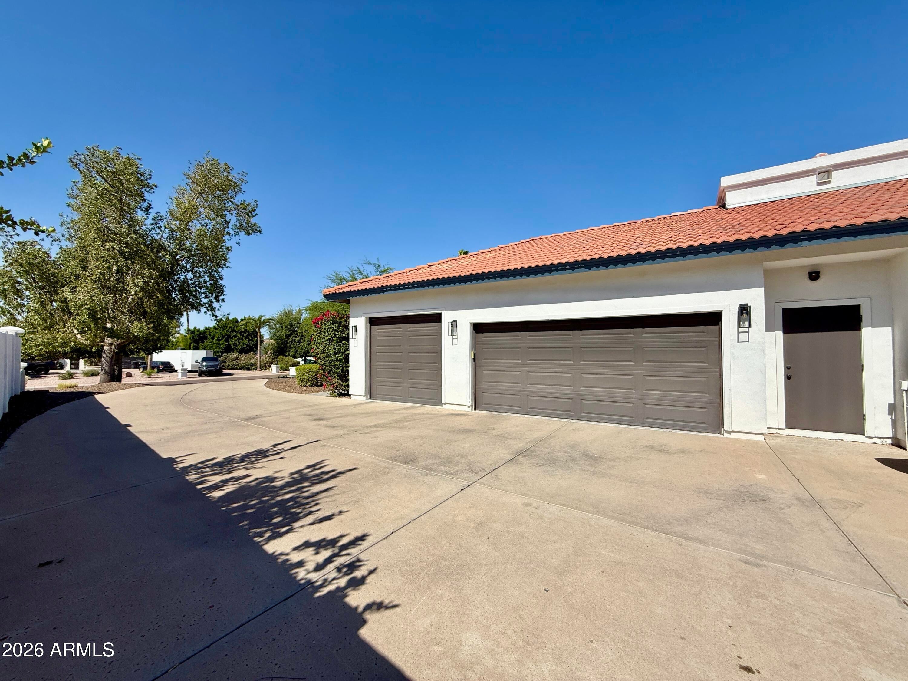SCOTTSDALE FOOTHILLS - Residential