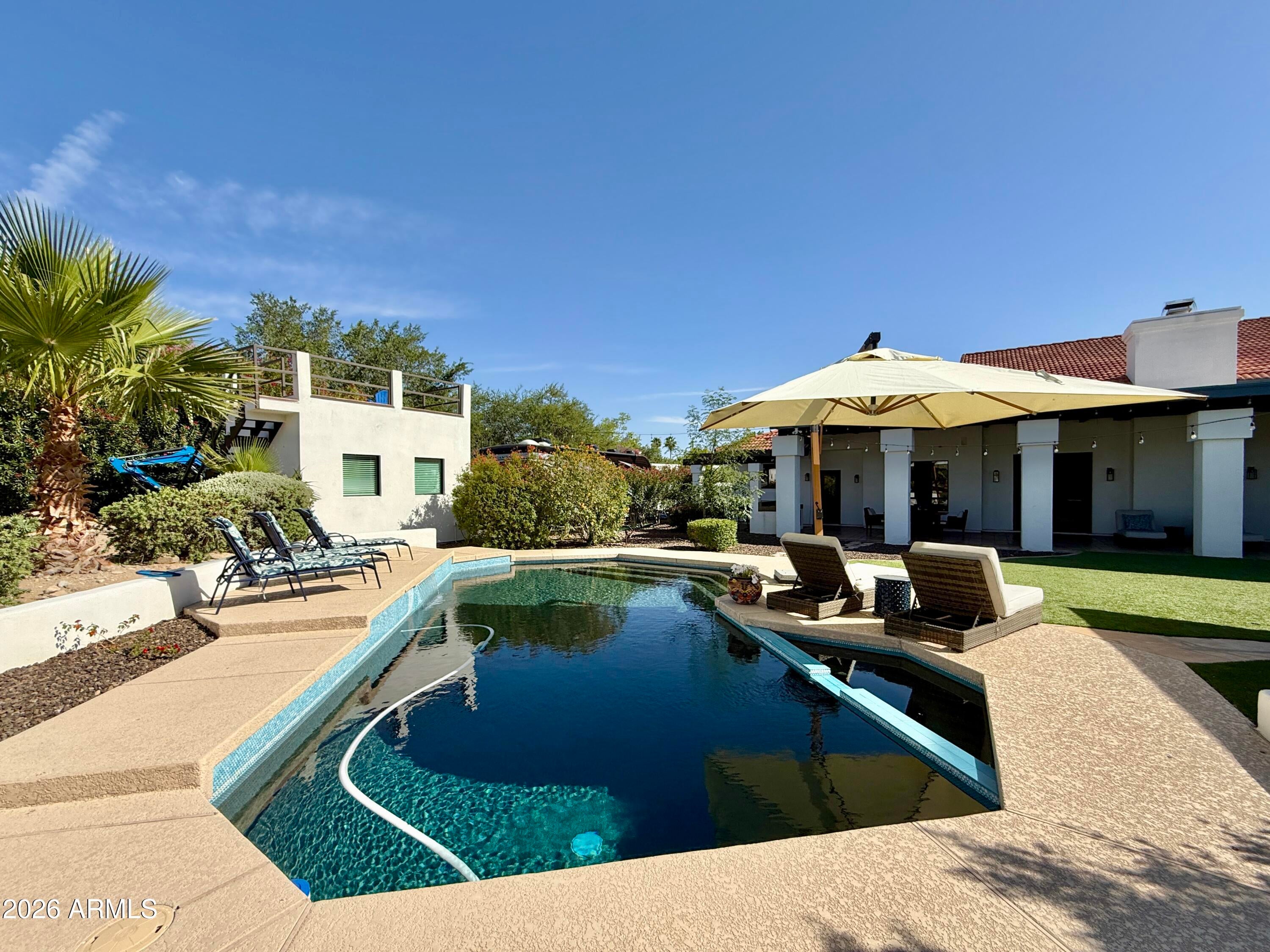 SCOTTSDALE FOOTHILLS - Residential