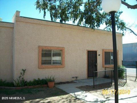 CASITA MARIE TOWNHOUSES - Residential