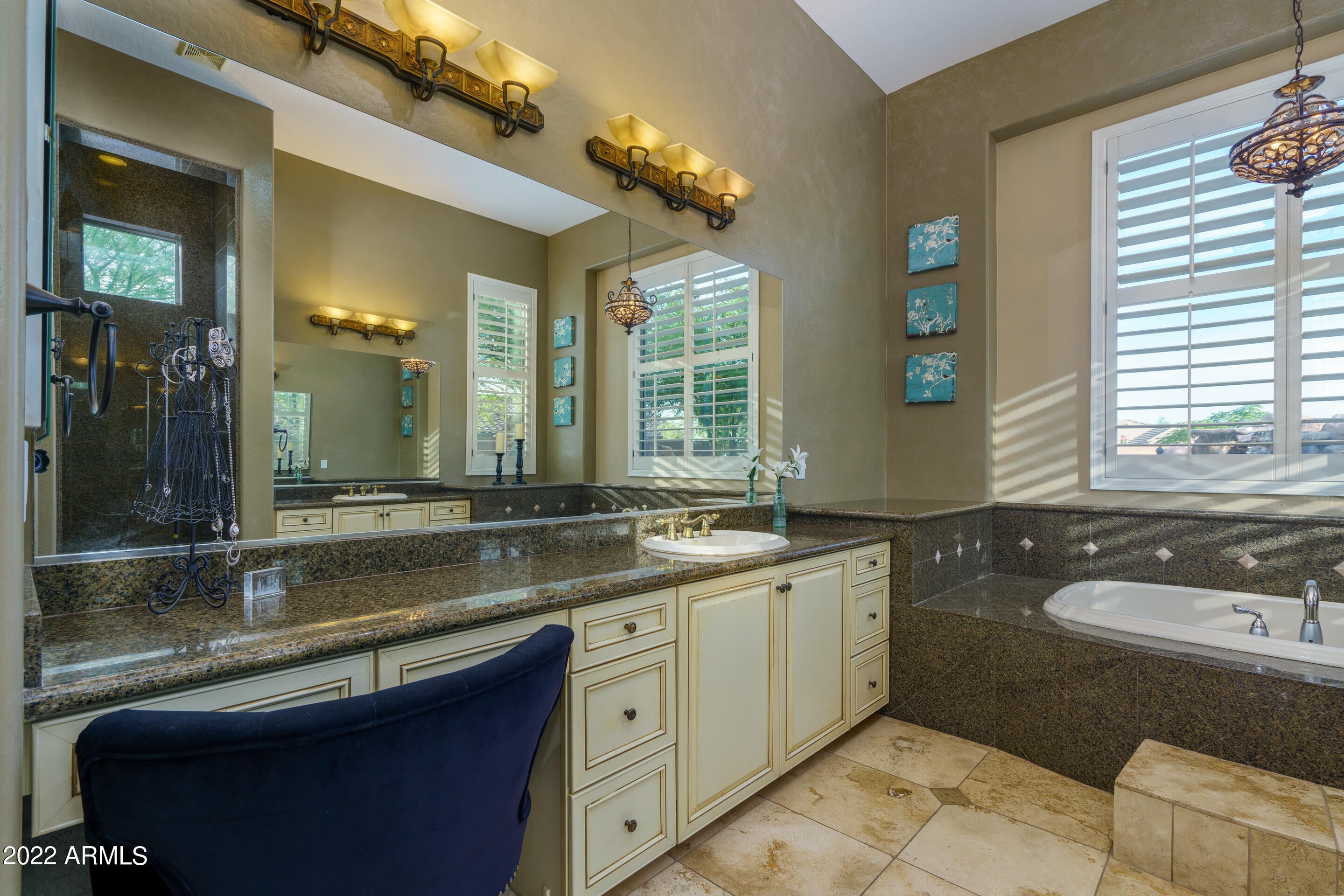 ANTHEM COUNTRY CLUB - Residential