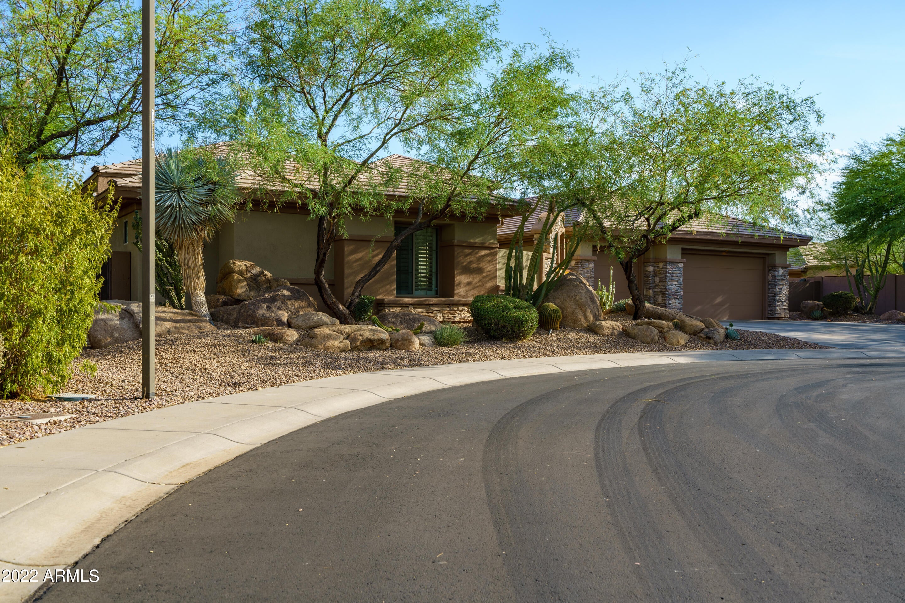 ANTHEM COUNTRY CLUB - Residential