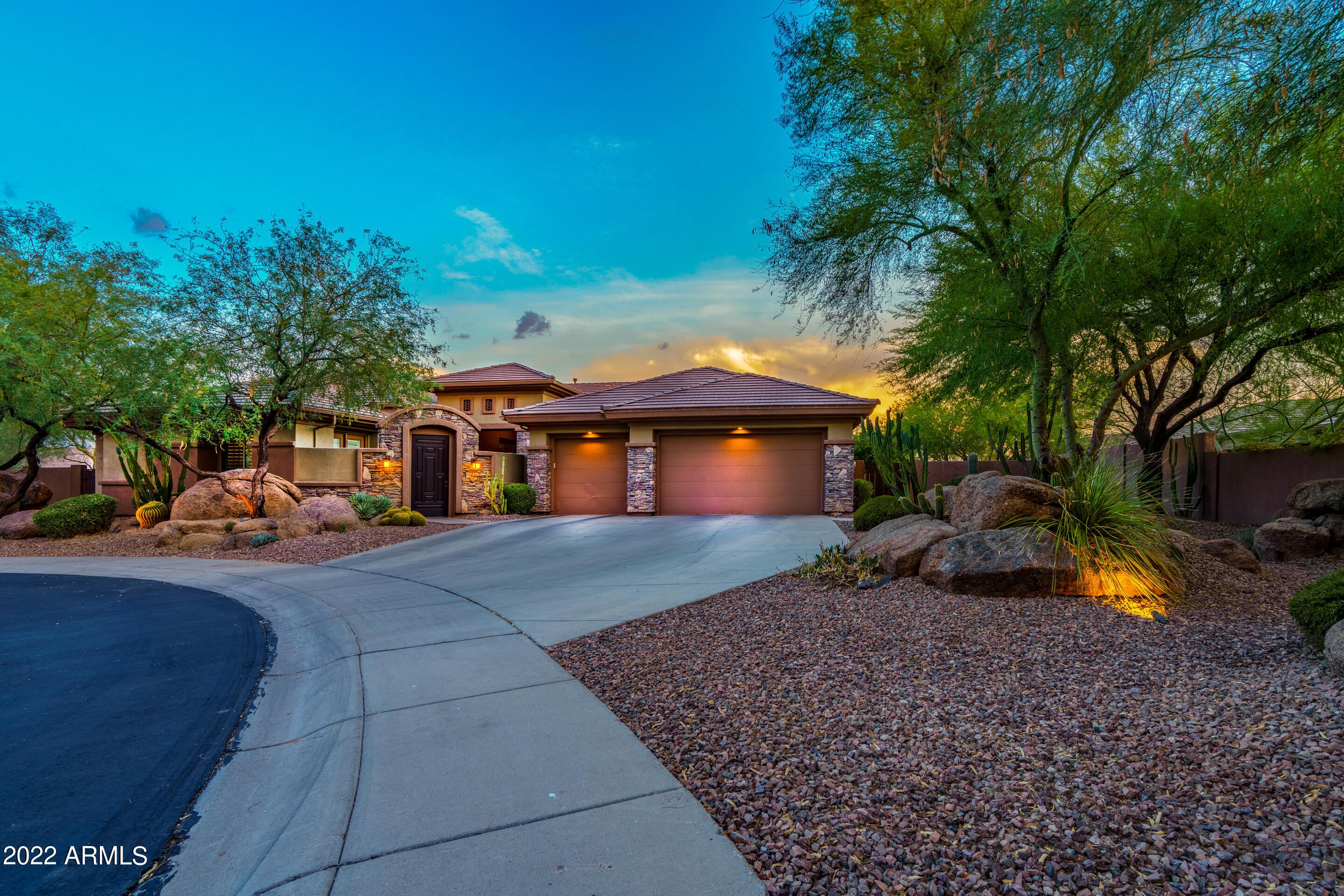 ANTHEM COUNTRY CLUB - Residential