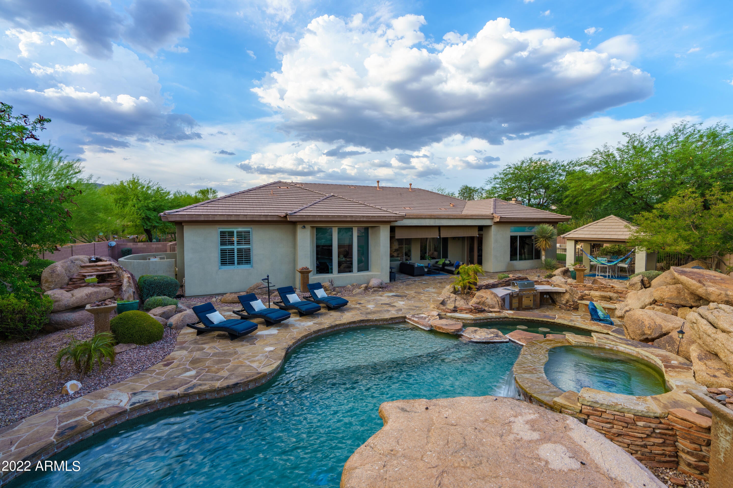 ANTHEM COUNTRY CLUB - Residential