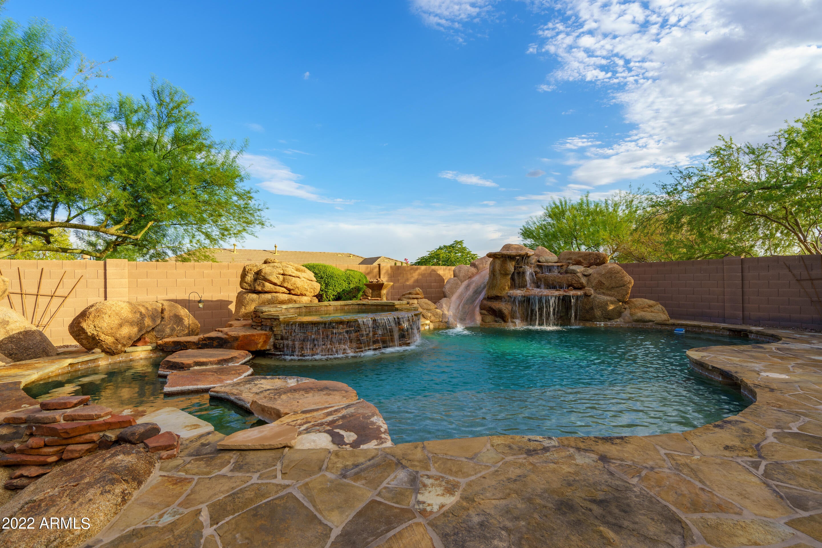 ANTHEM COUNTRY CLUB - Residential