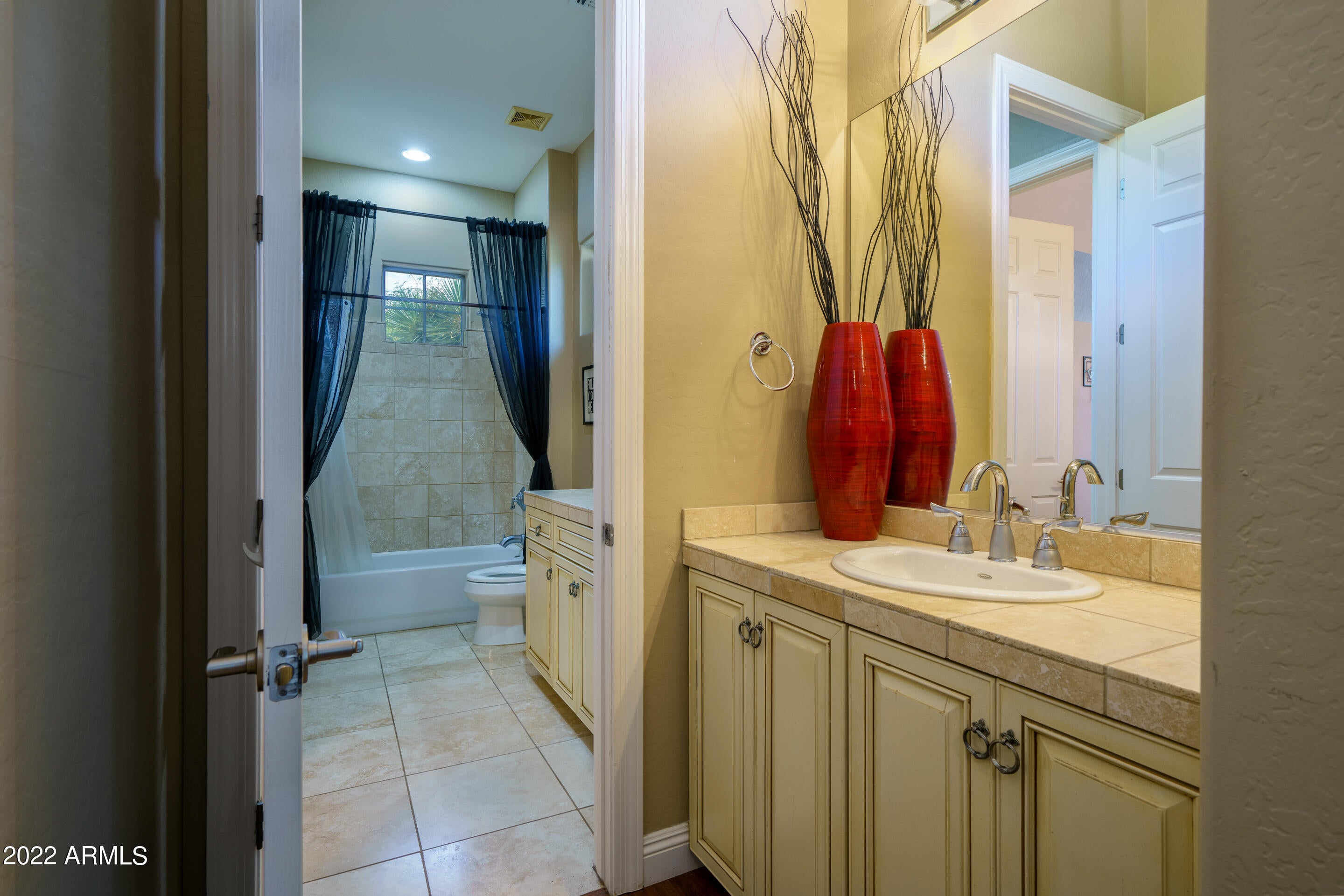 ANTHEM COUNTRY CLUB - Residential