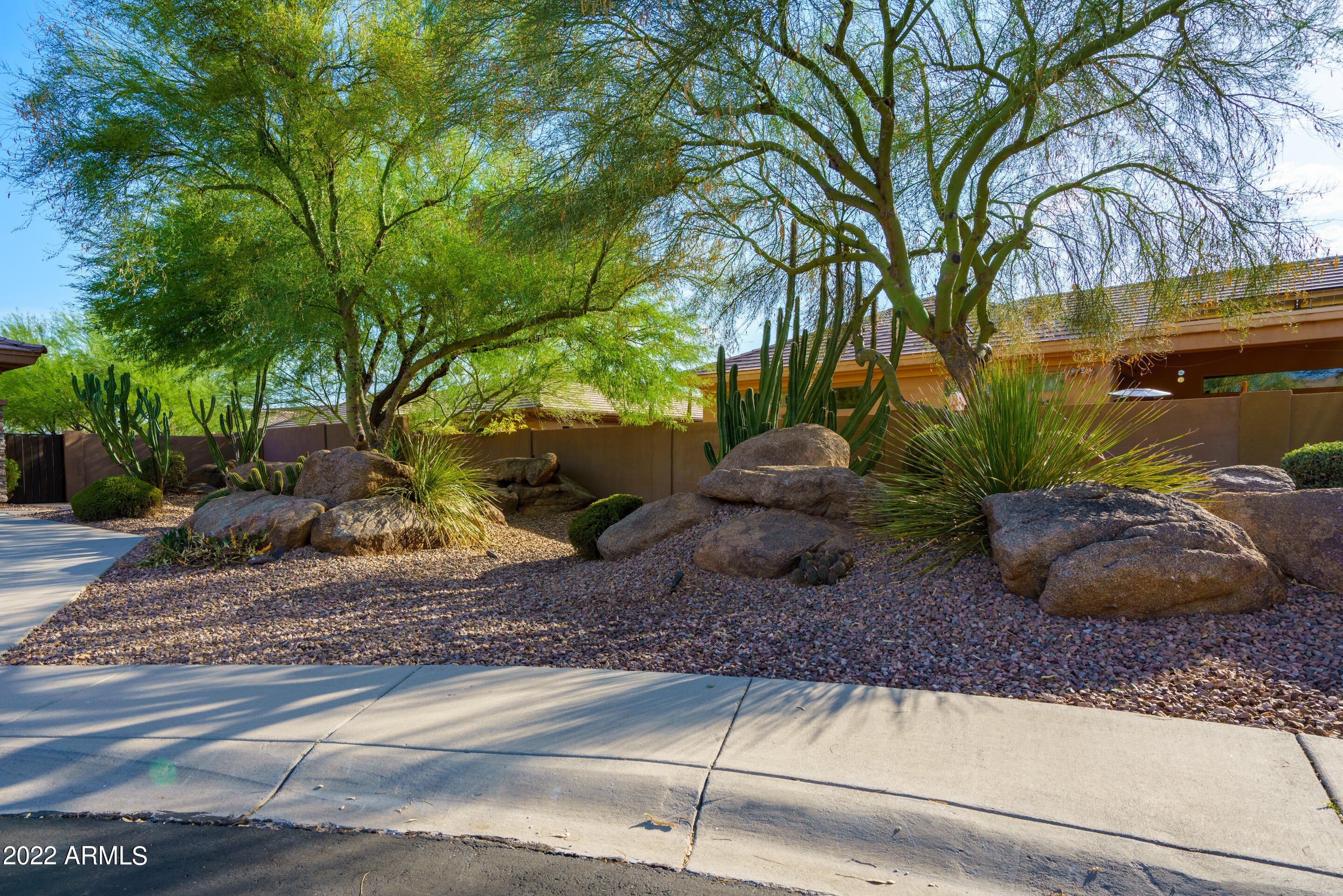 ANTHEM COUNTRY CLUB - Residential