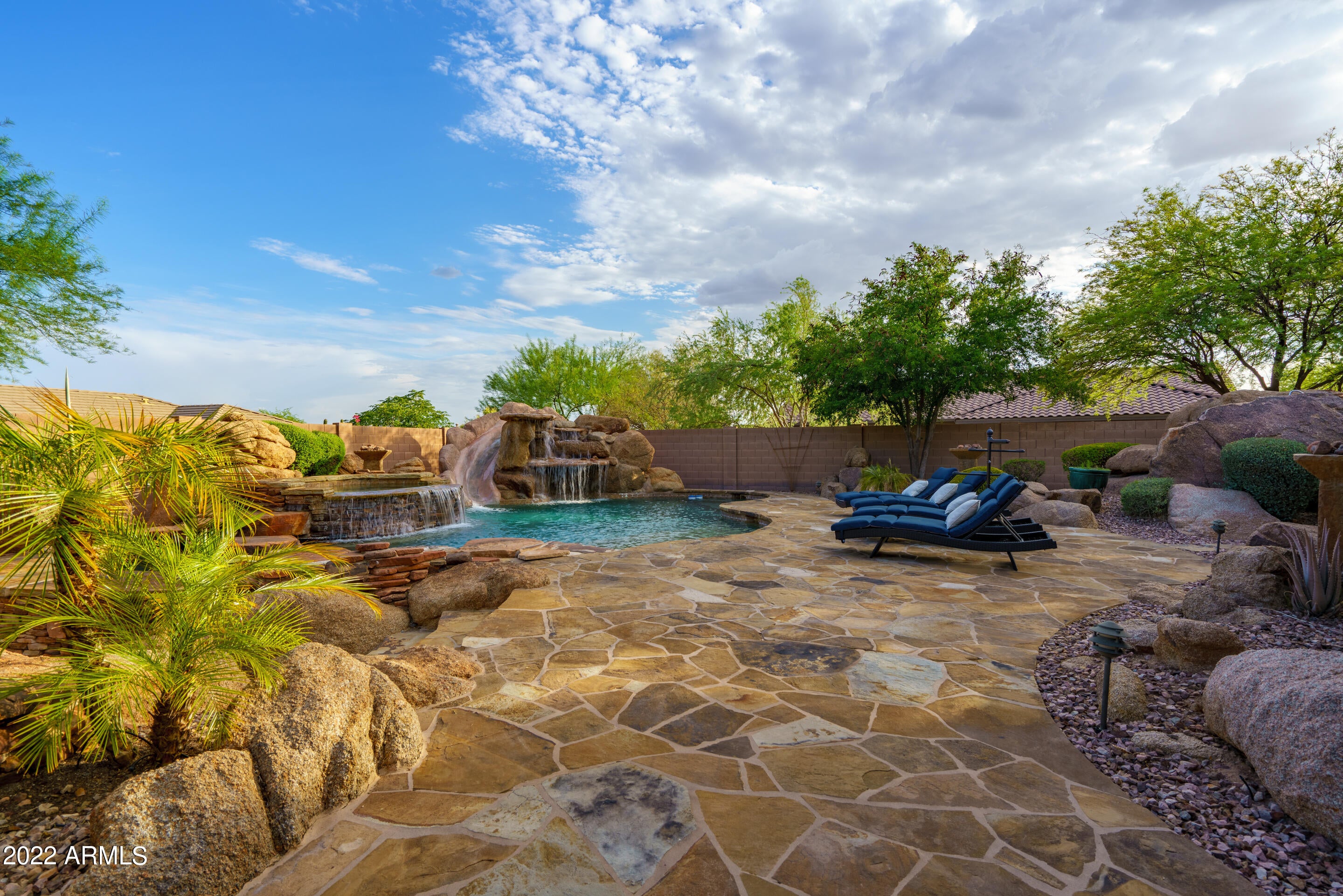 ANTHEM COUNTRY CLUB - Residential