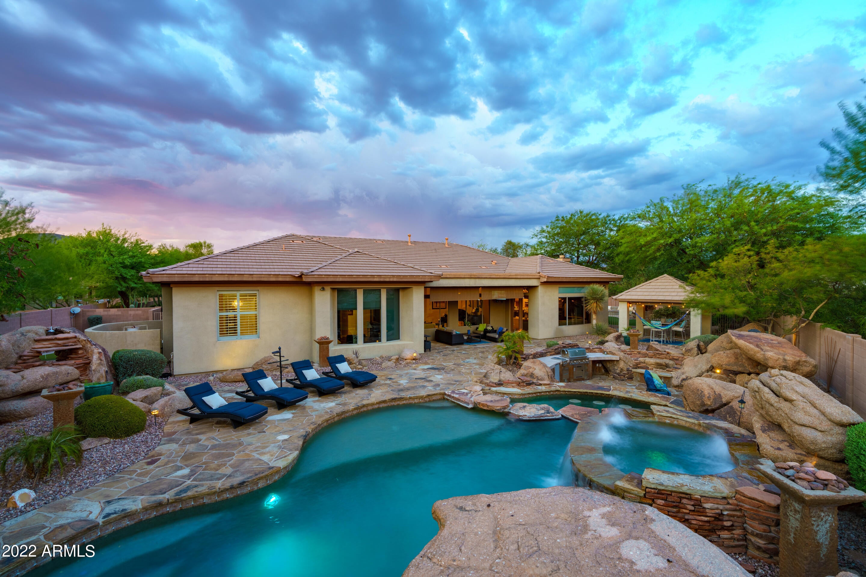 ANTHEM COUNTRY CLUB - Residential