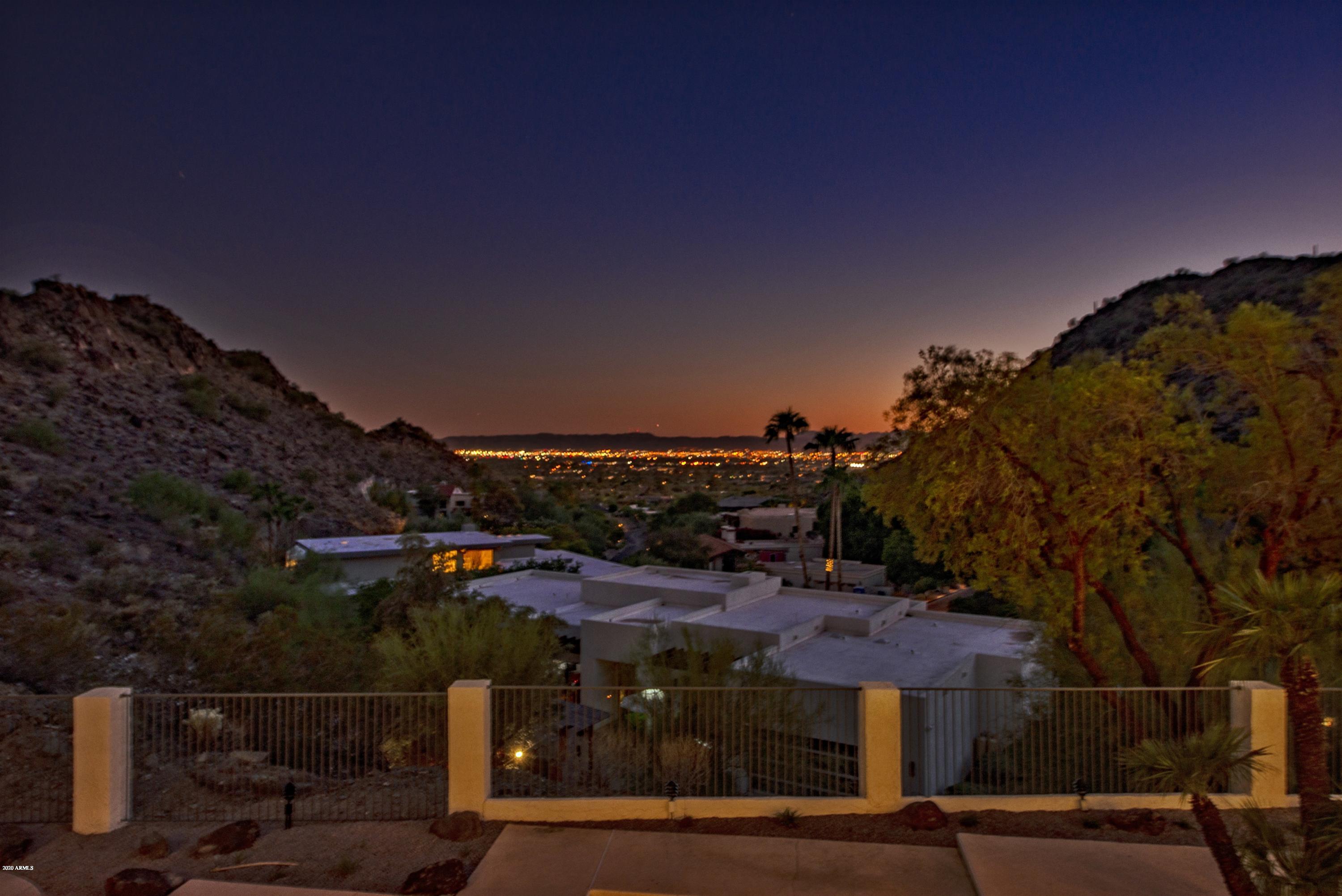 LINCOLN HILLS - Residential
