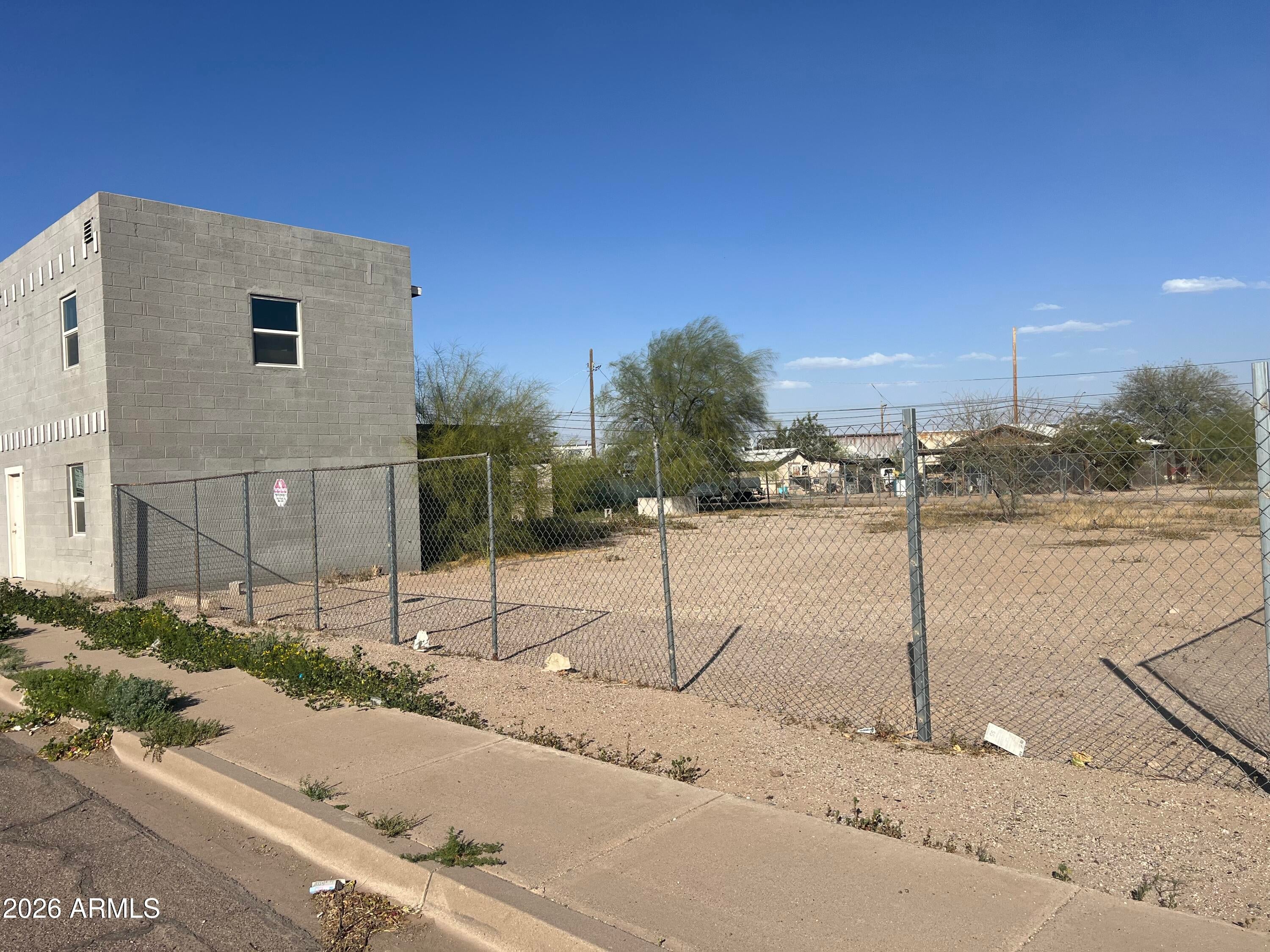 COTTON CITY (PROPER) - Commercial Sale