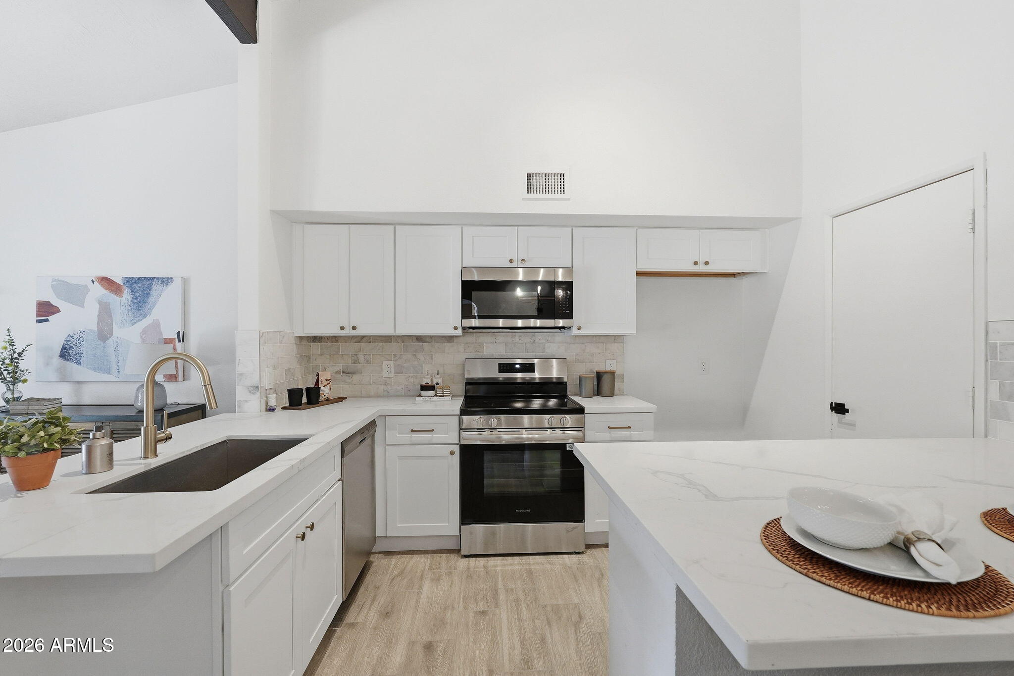 HACIENDAS DEL SOL - Residential