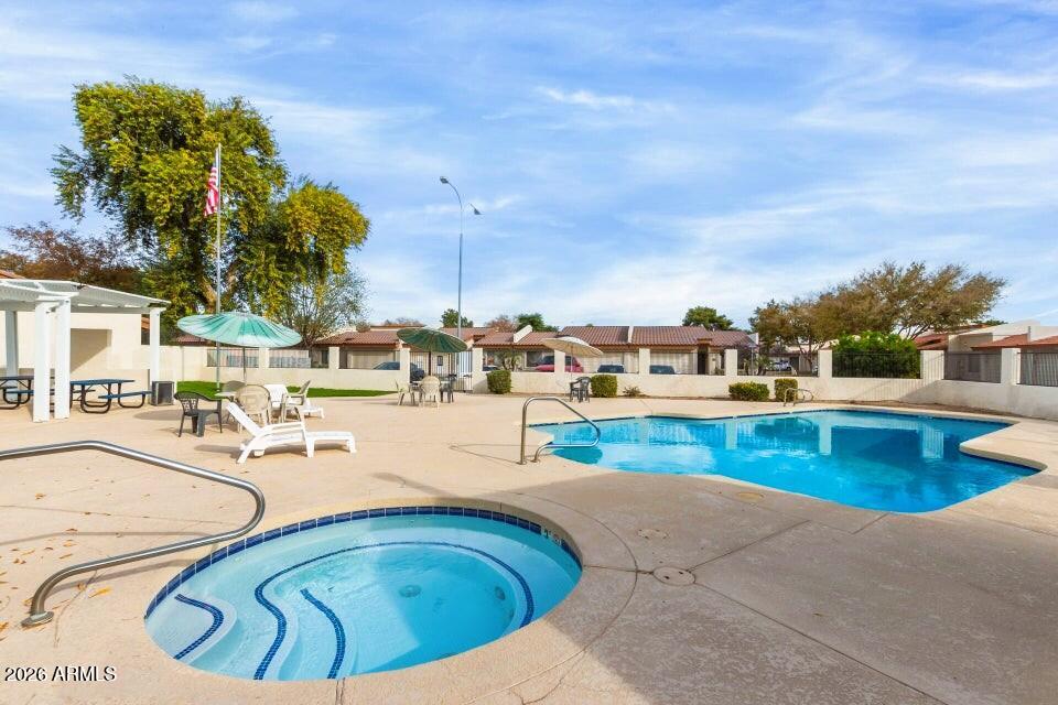 HACIENDAS DEL SOL - Residential