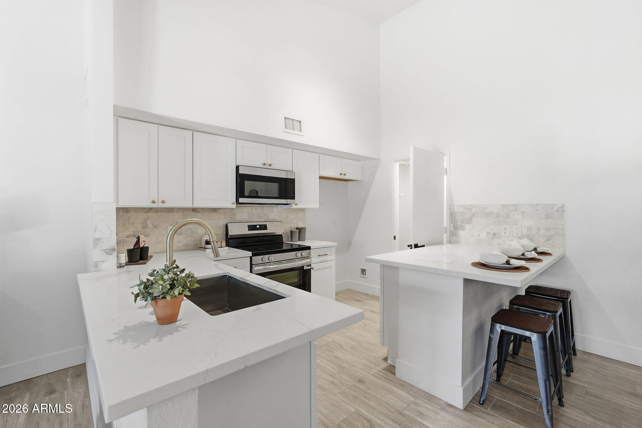 HACIENDAS DEL SOL - Residential