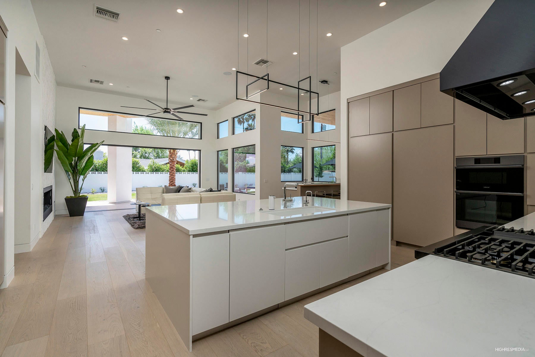 ARCADIA BLK 20 - Residential