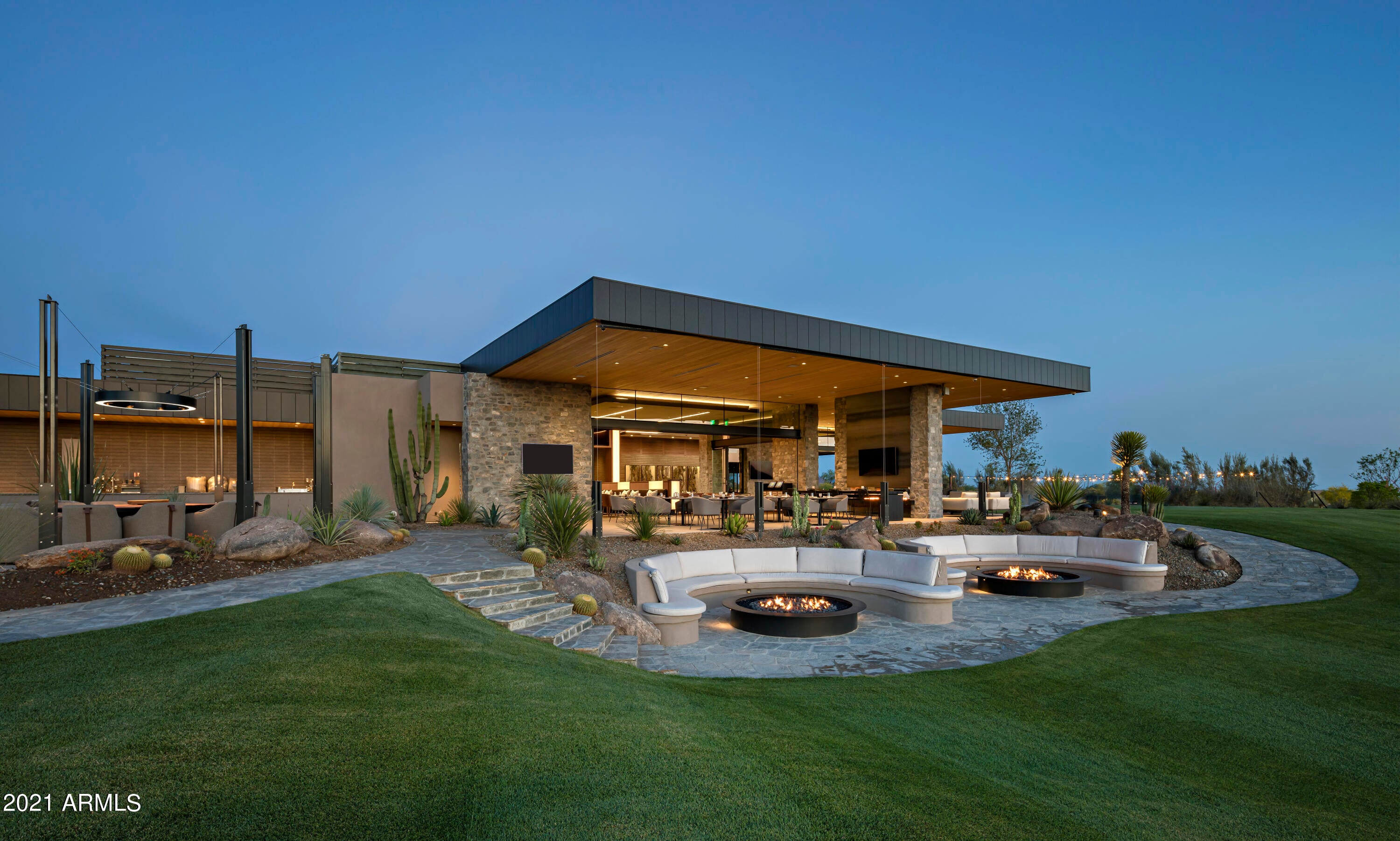 DESERT MOUNTAIN - Residential