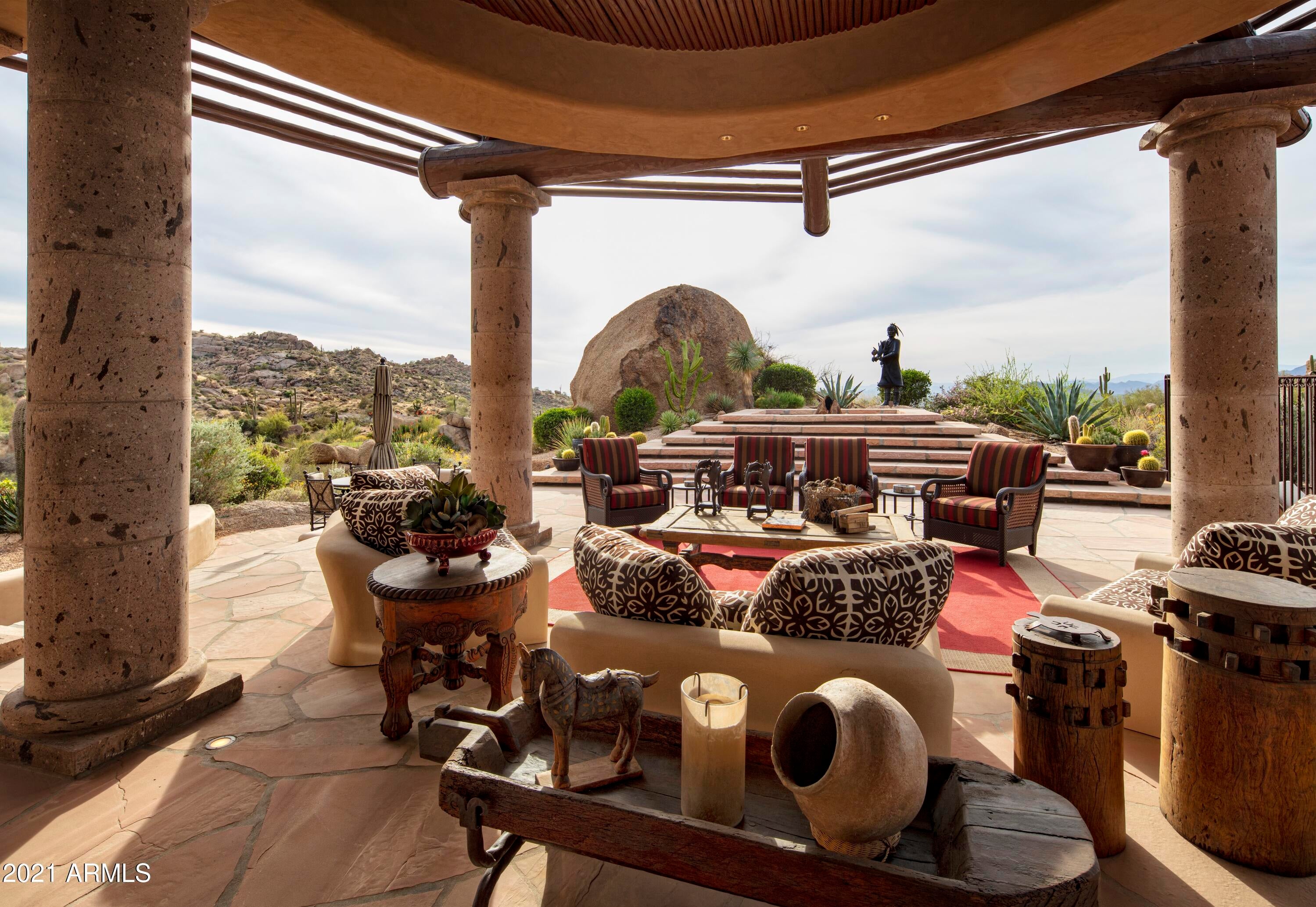 ESTANCIA - Residential