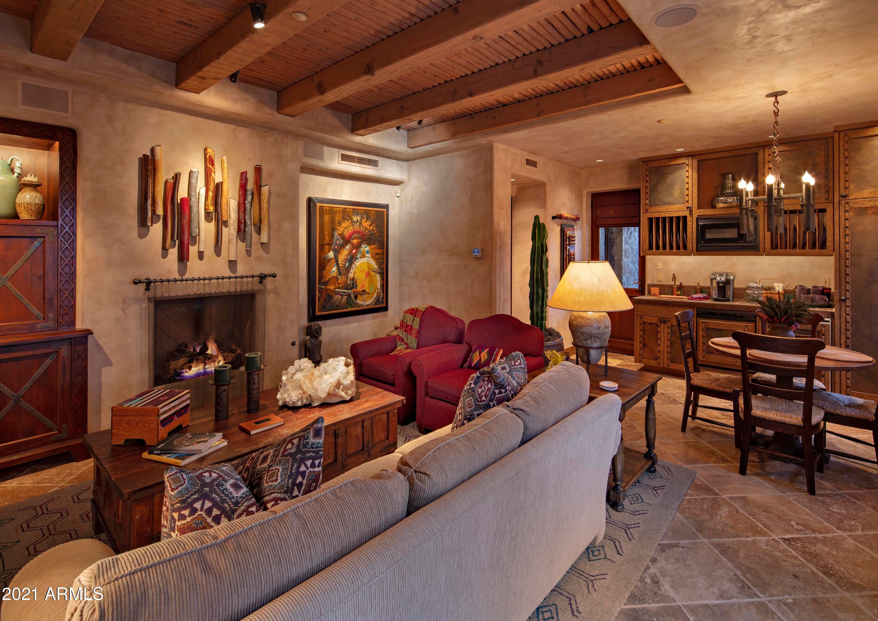 ESTANCIA - Residential