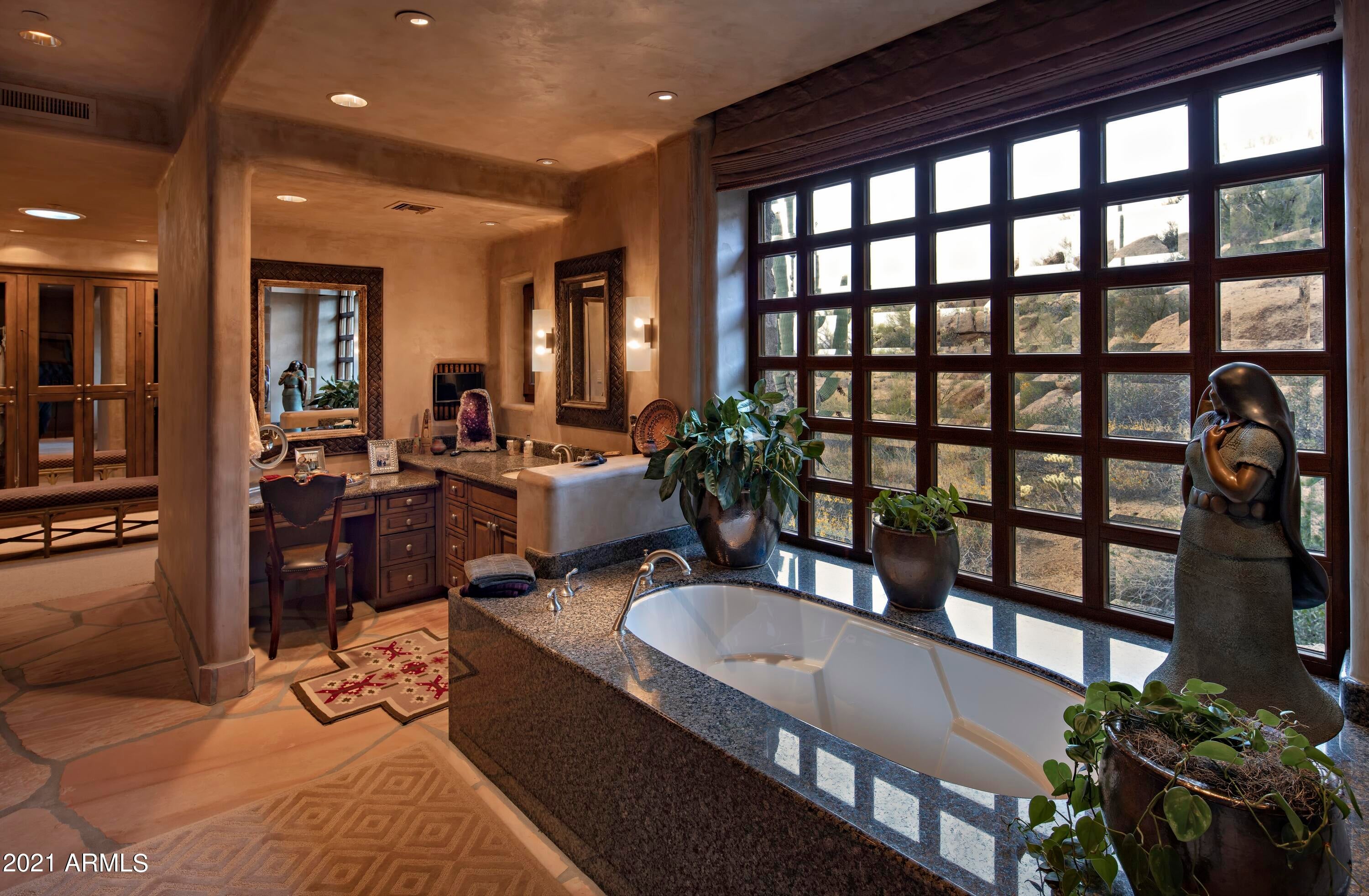 ESTANCIA - Residential