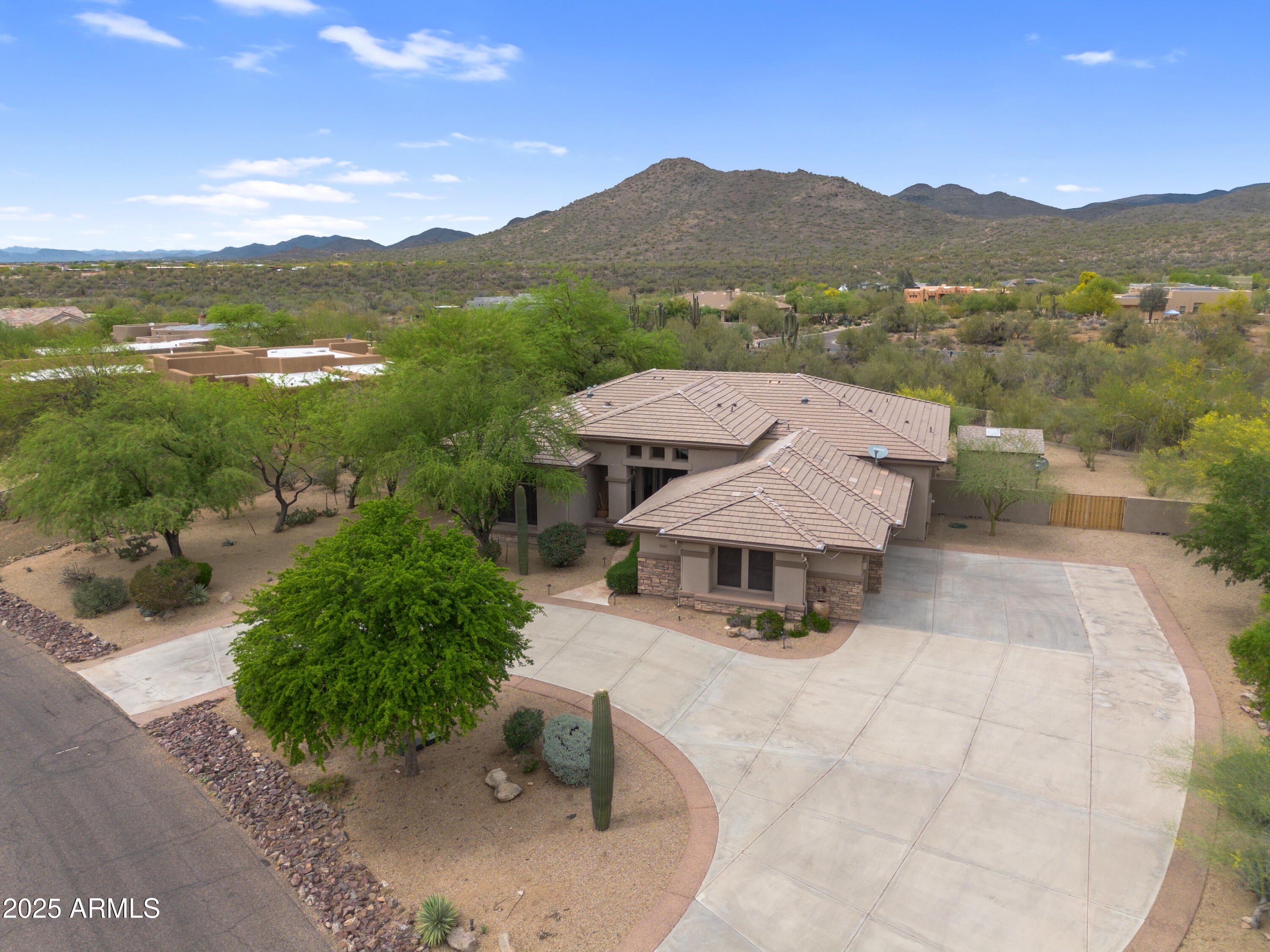 ESTADO DE CHOLLA - Residential