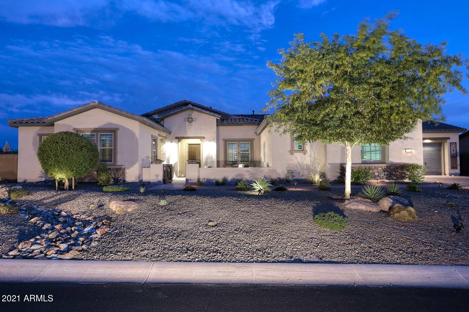 LONE MOUNTAIN - Residential