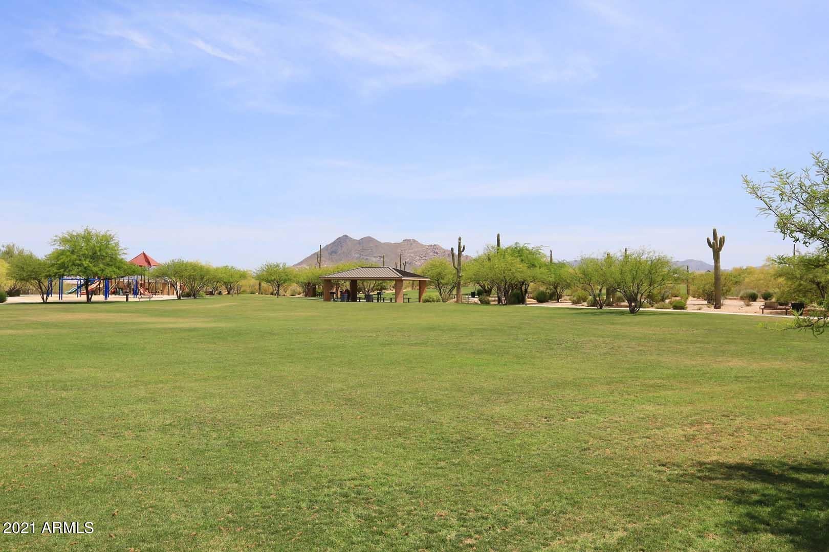 LONE MOUNTAIN - Residential