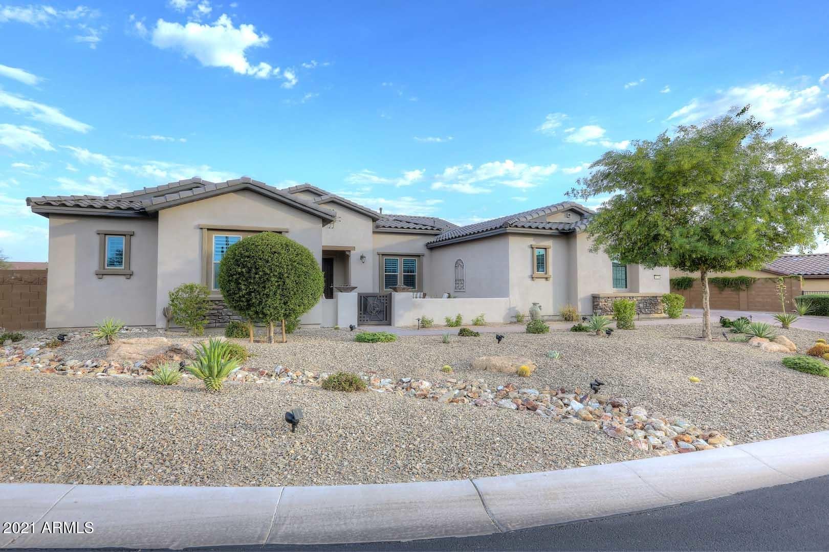 LONE MOUNTAIN - Residential