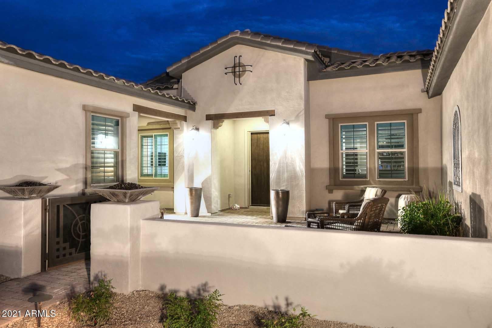 LONE MOUNTAIN - Residential