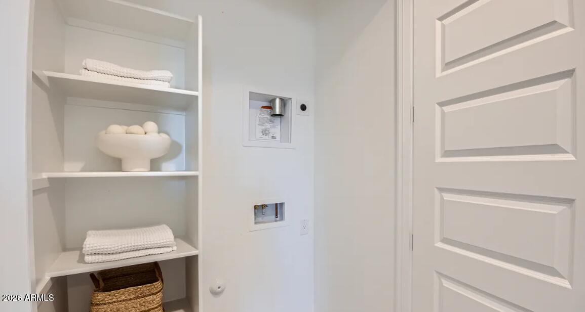 BLOSSOM ROCK DISCOVERY - Residential