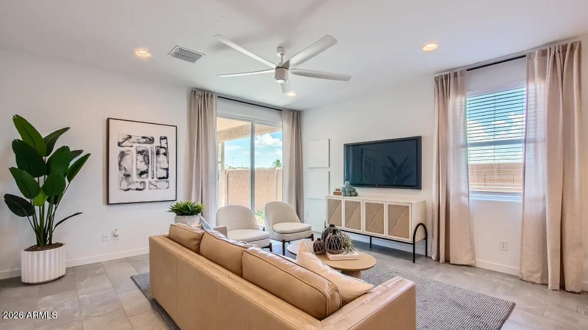 BLOSSOM ROCK DISCOVERY - Residential