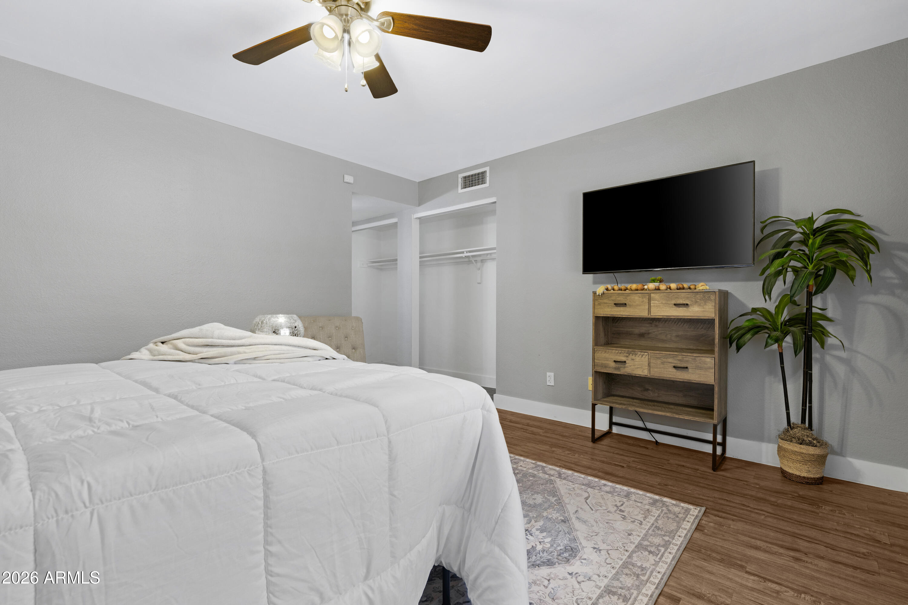 NORTHERN MANOR WEST 2 - Residential
