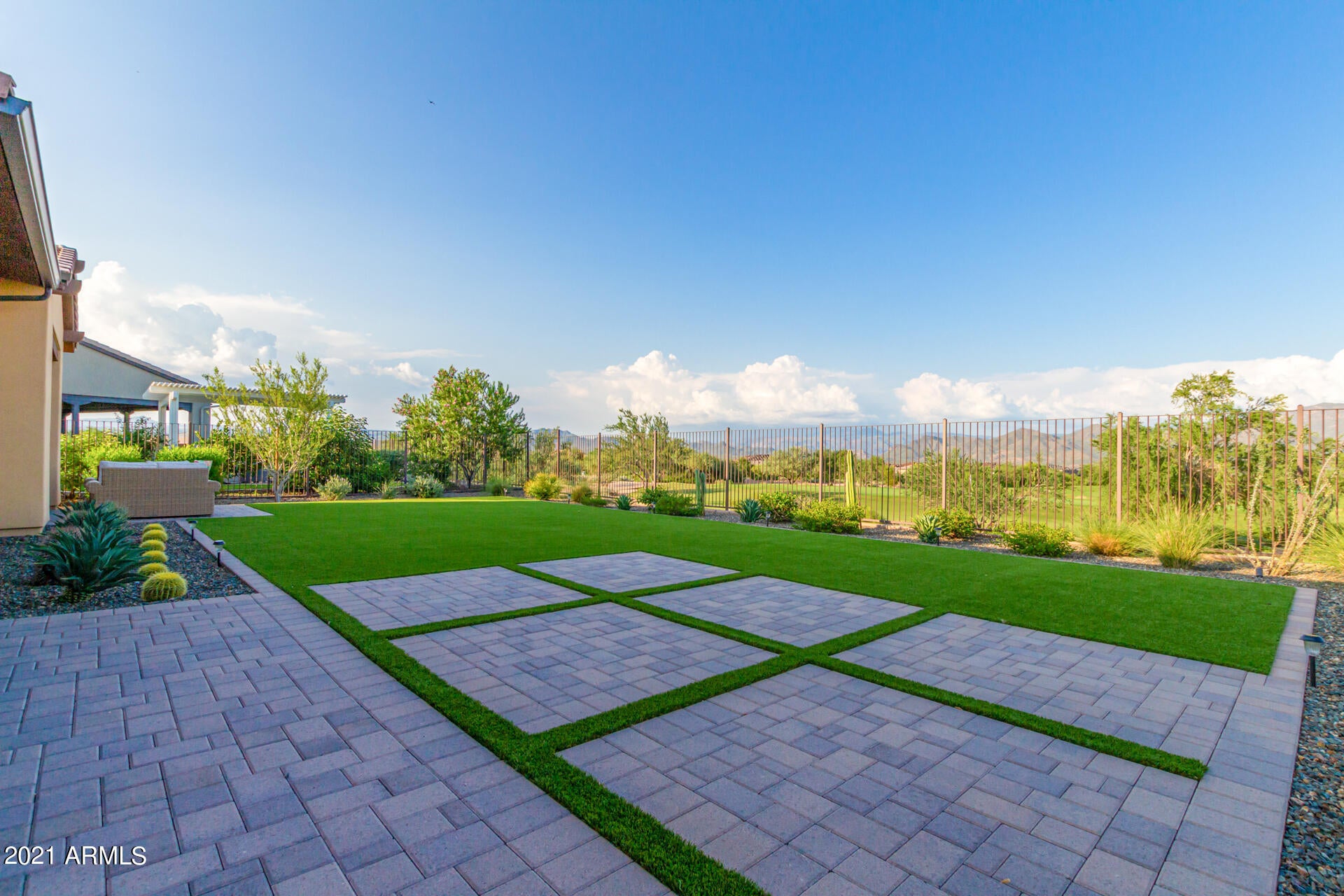 TRILOGY AT VERDE RIVER - Residential