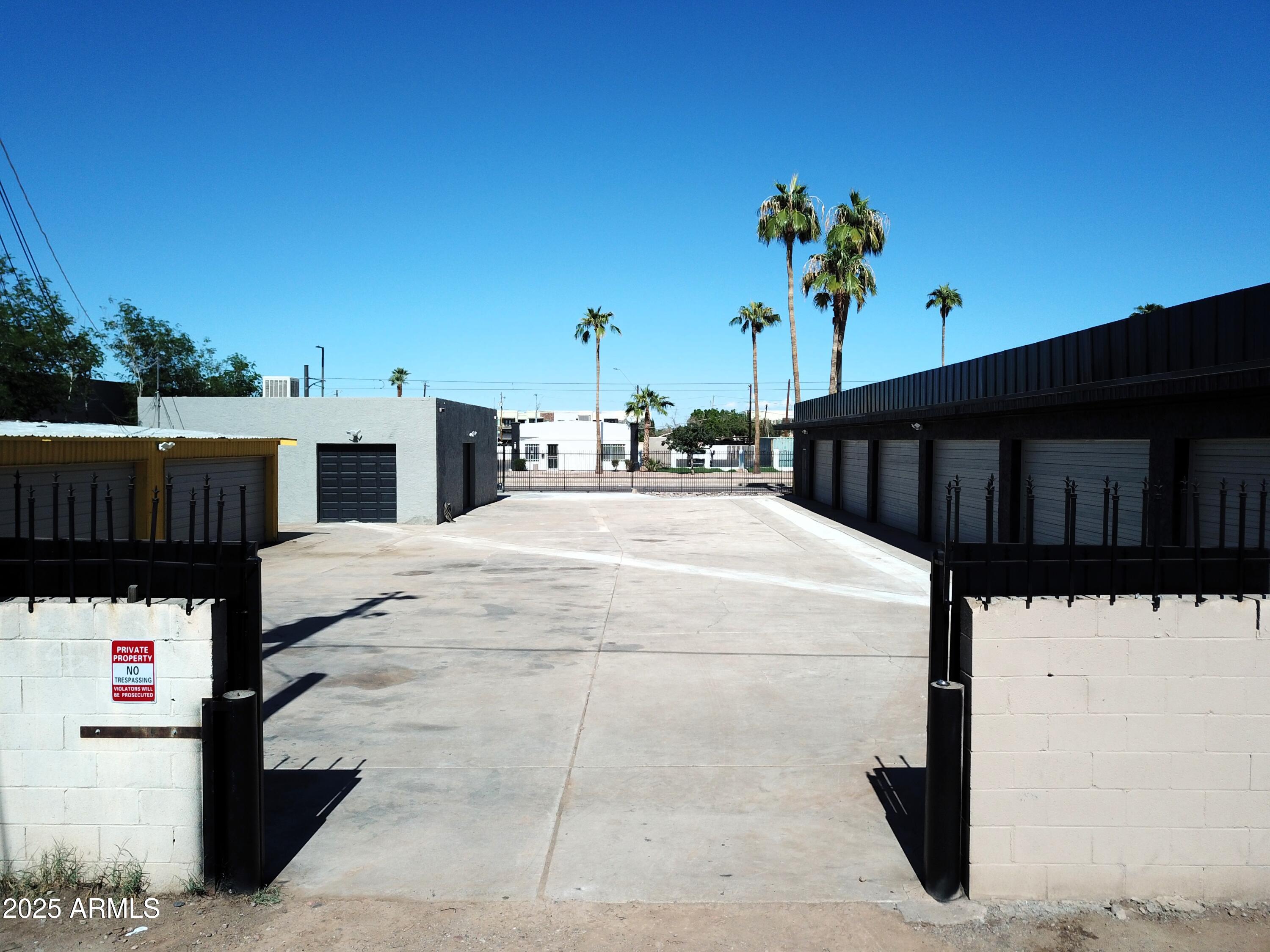 COLLINS ADDITION PHOENIX BLOCKS 23-26 17 & 27 - Commercial Sale