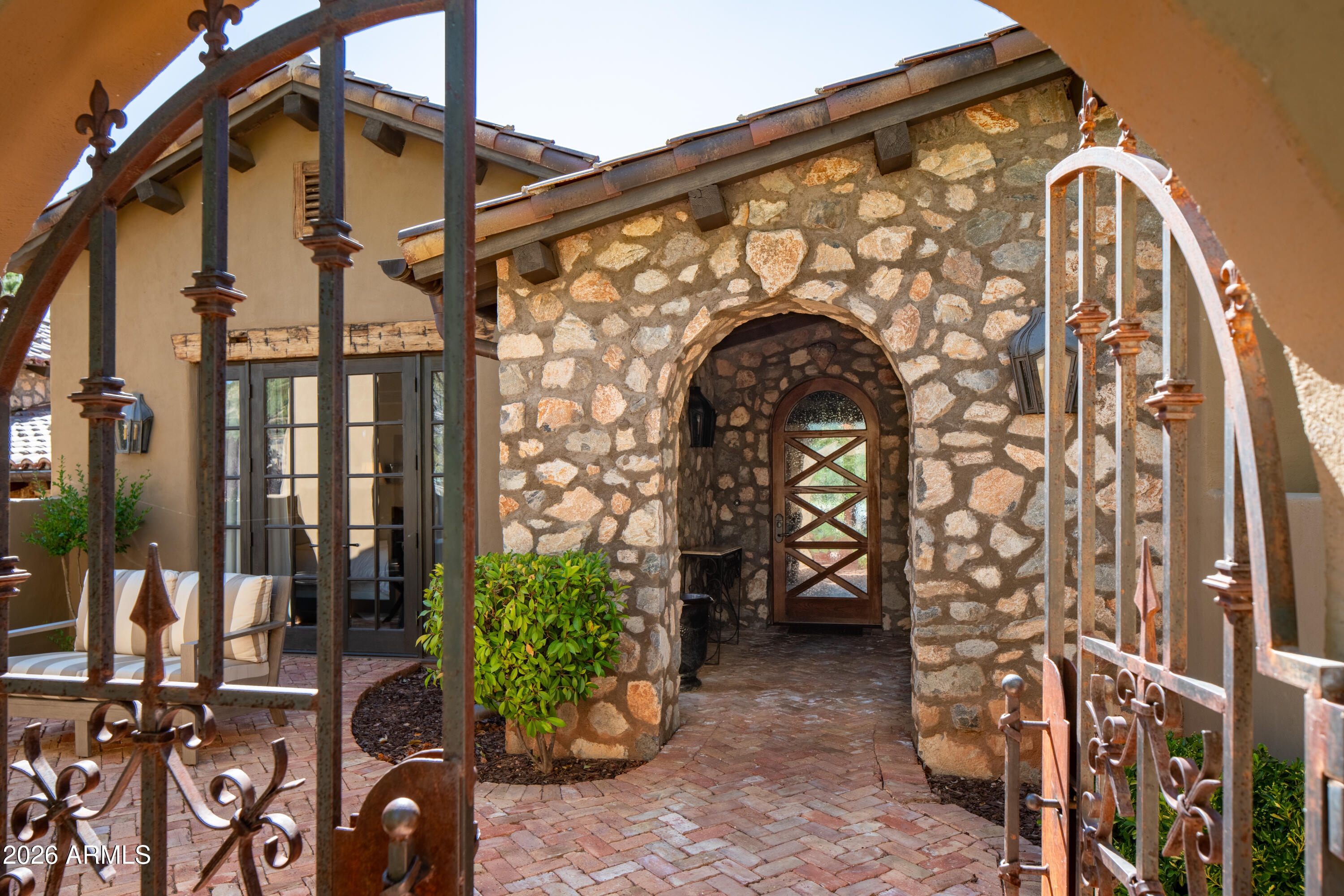 VILLAS AT SEVEN CANYONS - Residential