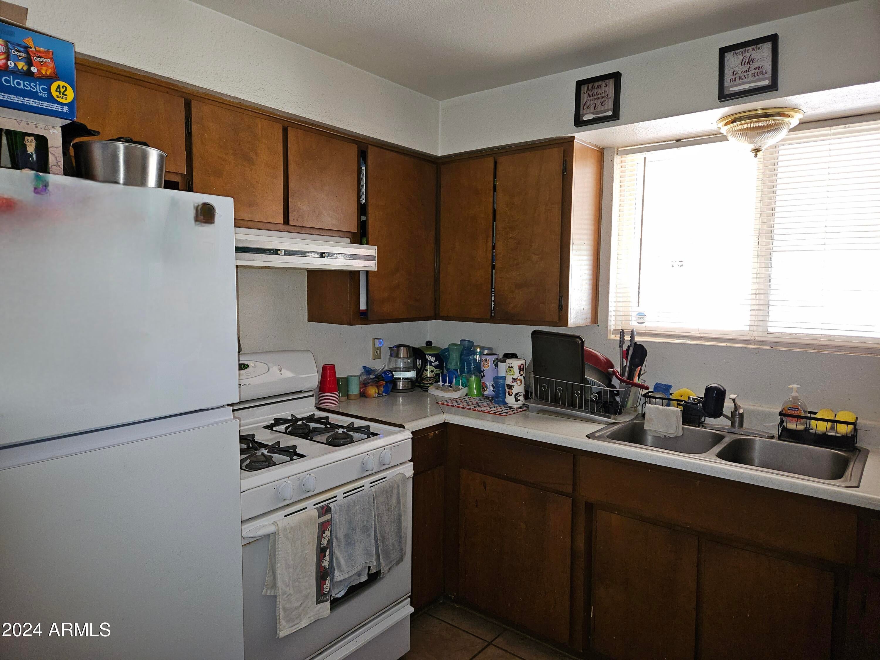AMD ARIZONA CITY UNIT FIVE - Residential Income