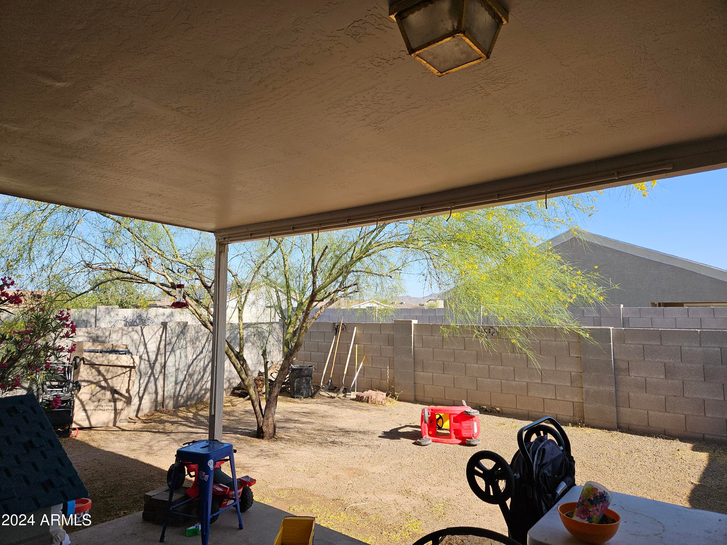 AMD ARIZONA CITY UNIT FIVE - Residential Income