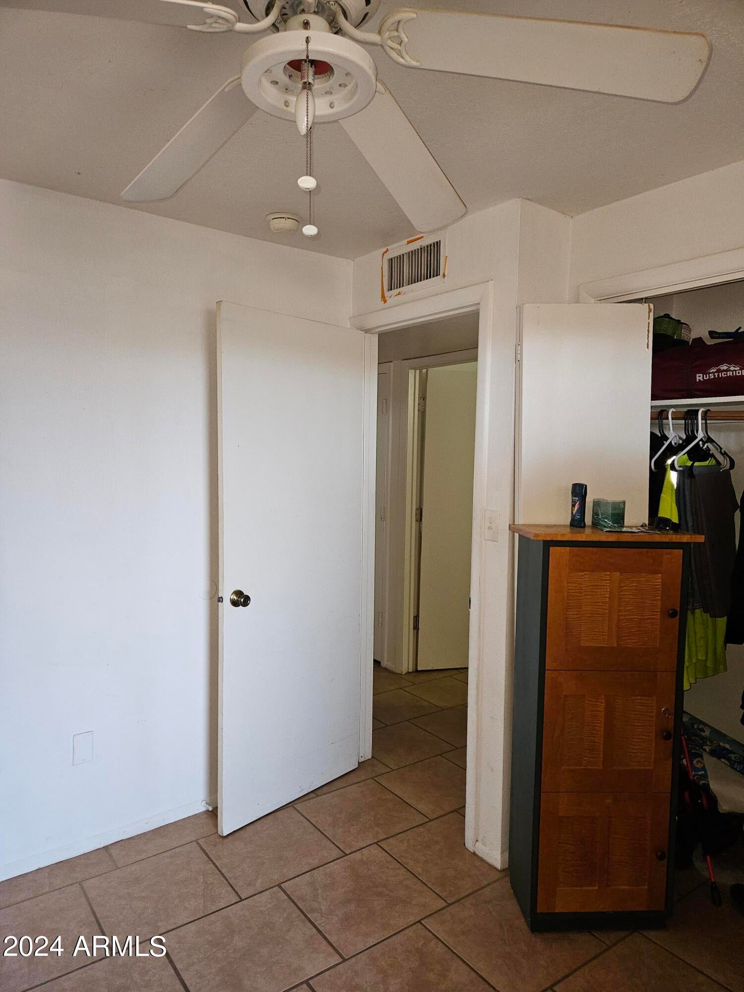 AMD ARIZONA CITY UNIT FIVE - Residential Income