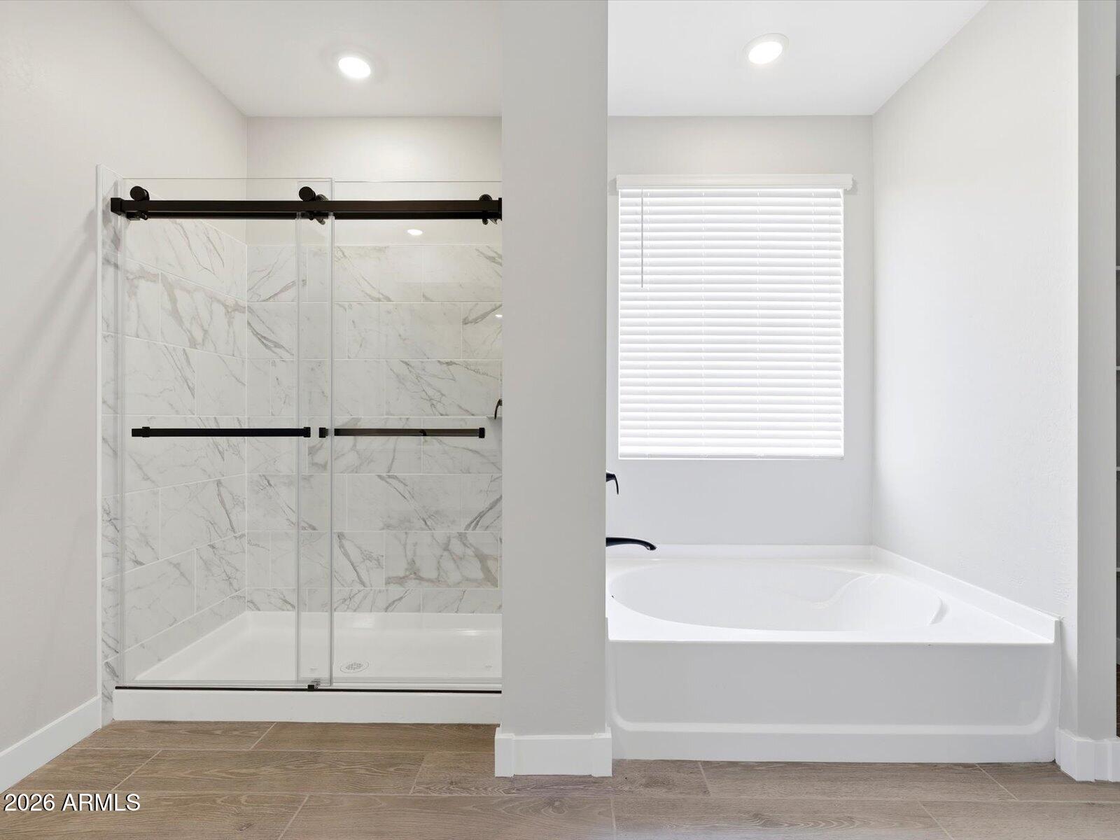 LEGACY PLACE PHASE 1 GLENDALE - Residential