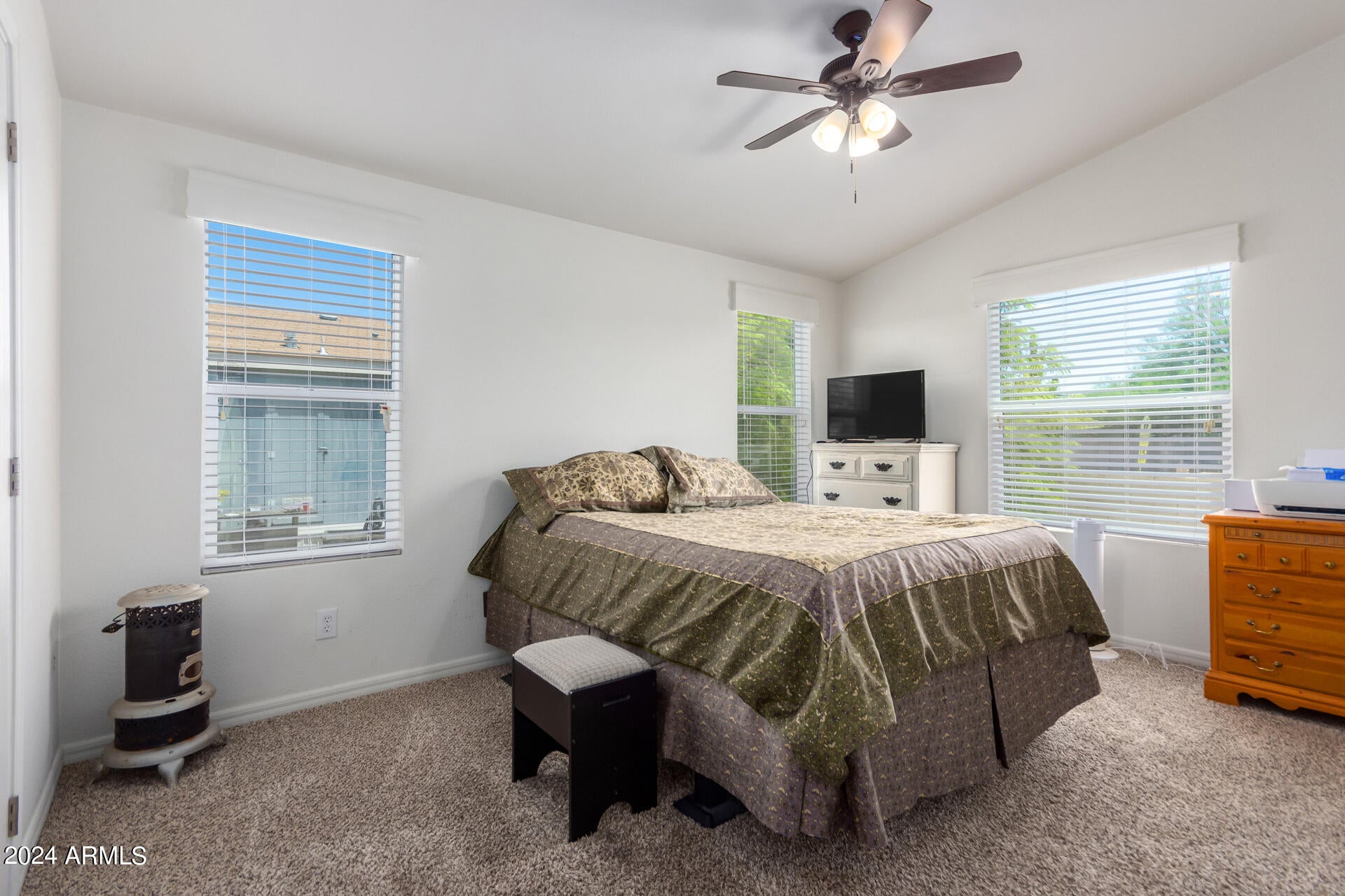 SIERRA ESTATES - Residential