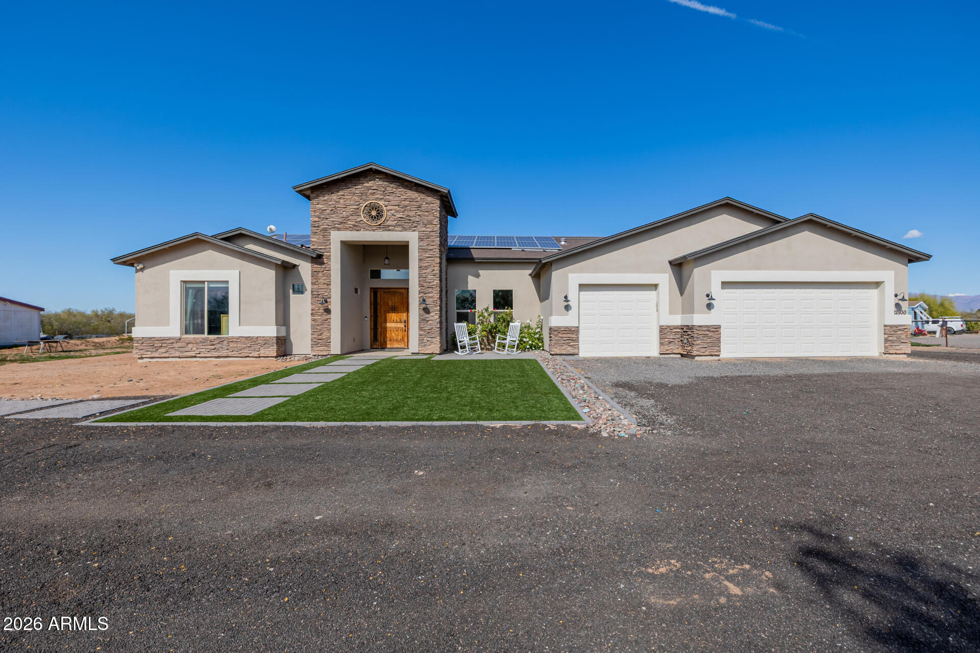RANCHO APACHE - Residential