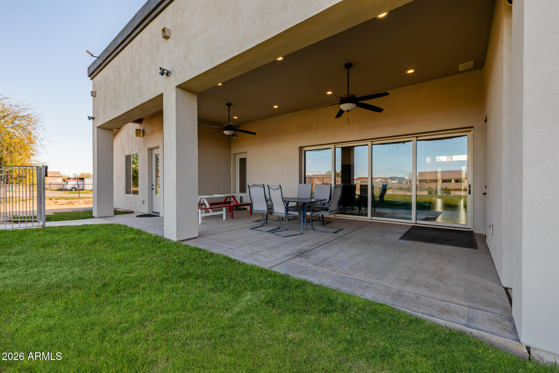 RANCHO APACHE - Residential