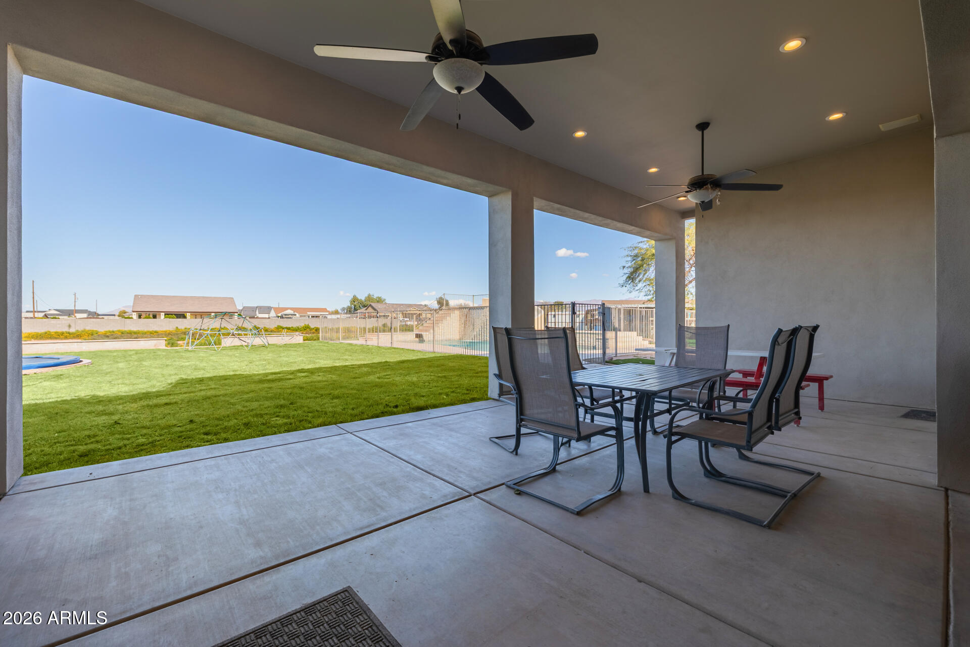 RANCHO APACHE - Residential