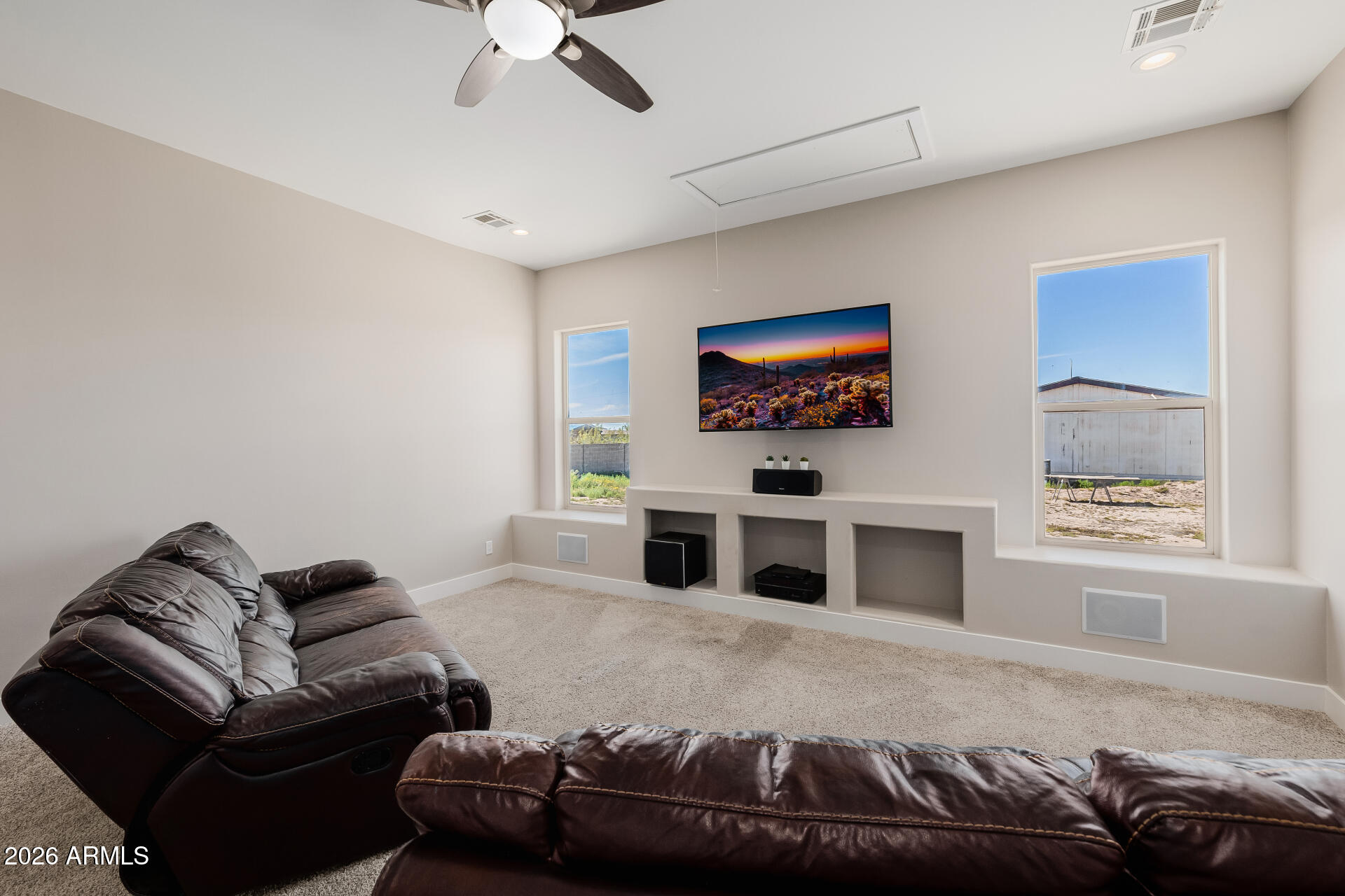 RANCHO APACHE - Residential