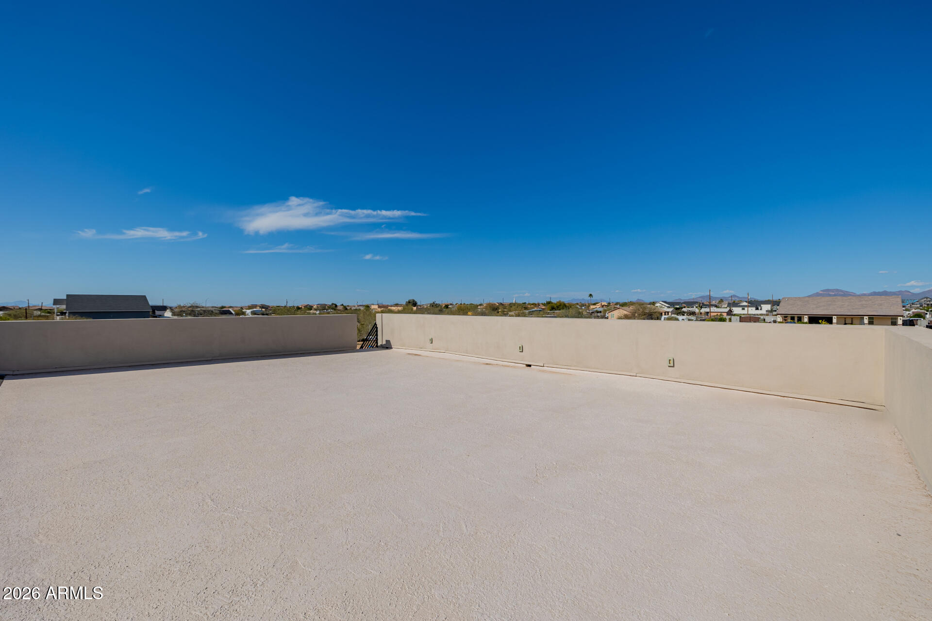 RANCHO APACHE - Residential